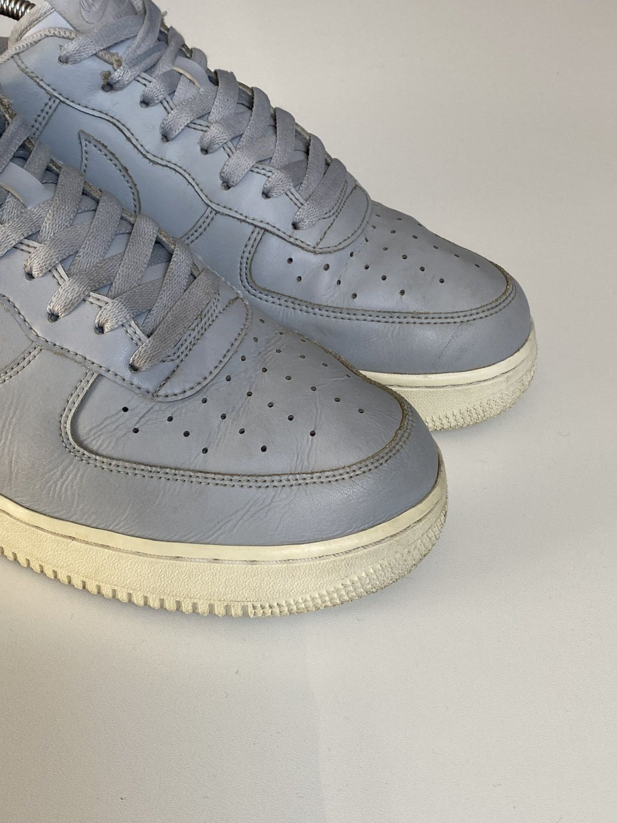 Nike 🔥 NIKE AIR FORCE 1 LOW GREY CASUAL ESSENTIALS SNEAKERS Size US 12 / EU 45 - 2 Thumbnail