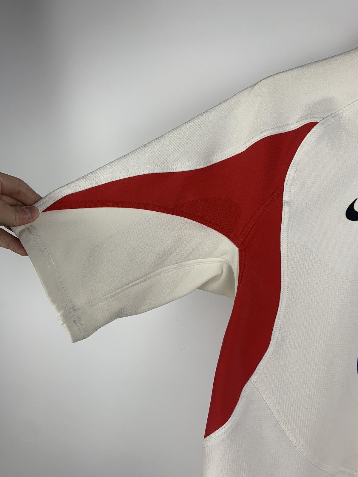 Nike × Vintage Nike England O2 Vintage Hype Rugby Jersey Shirt Men’s Size L Size US L / EU 52-54 / 3 - 6 Thumbnail