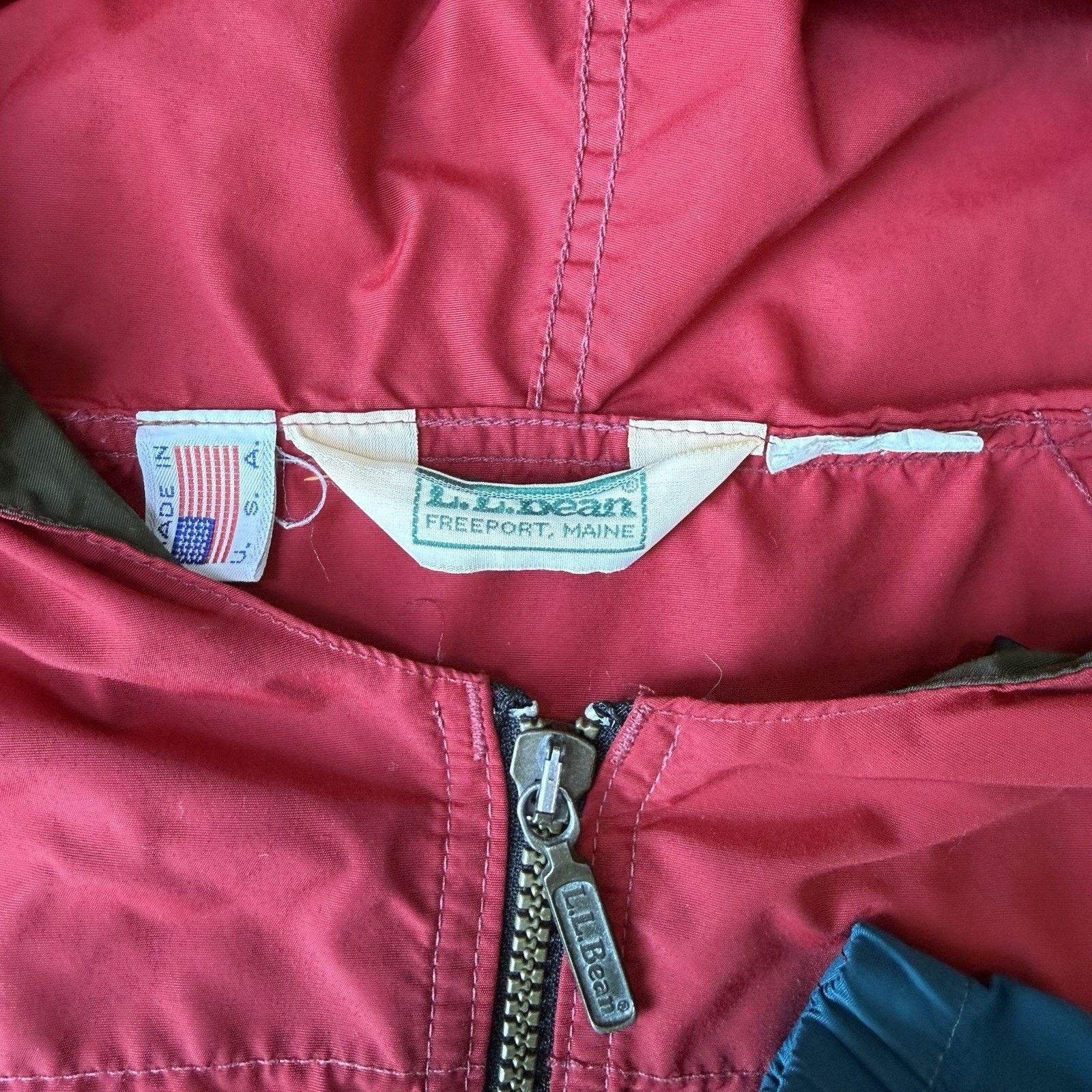 L.L. Bean Vintage LL Bean Anorak L Red 1/2 Zip Pullover Hooded 90s Size US L / EU 52-54 / 3 - 7 Thumbnail