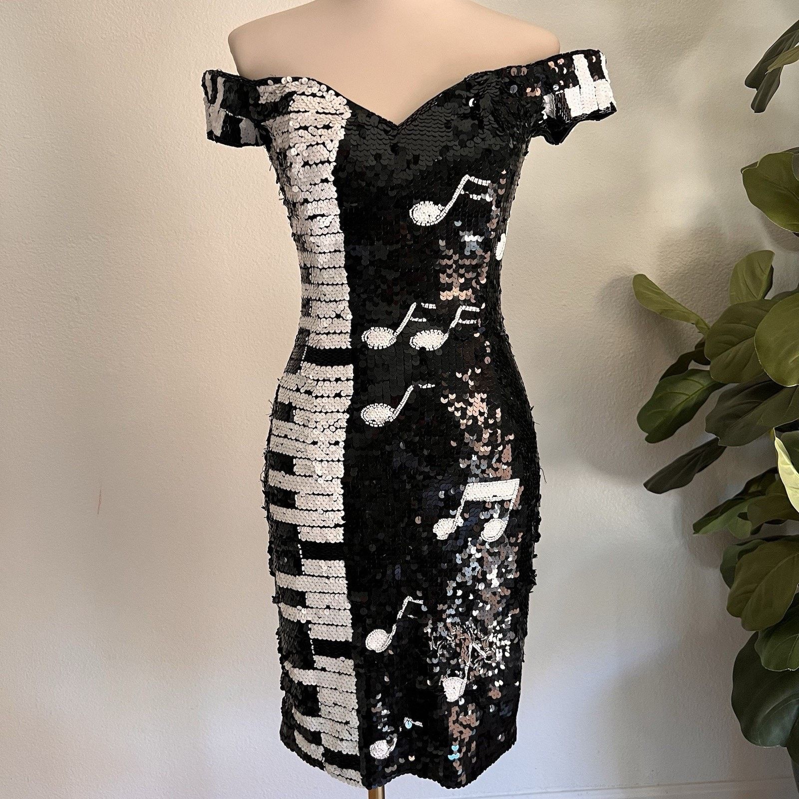 Other Vintage Nadine (S) Beaded Piano Music Sequin Cocktail Dress Size S / US 4 / IT 40 - 1 Thumbnail