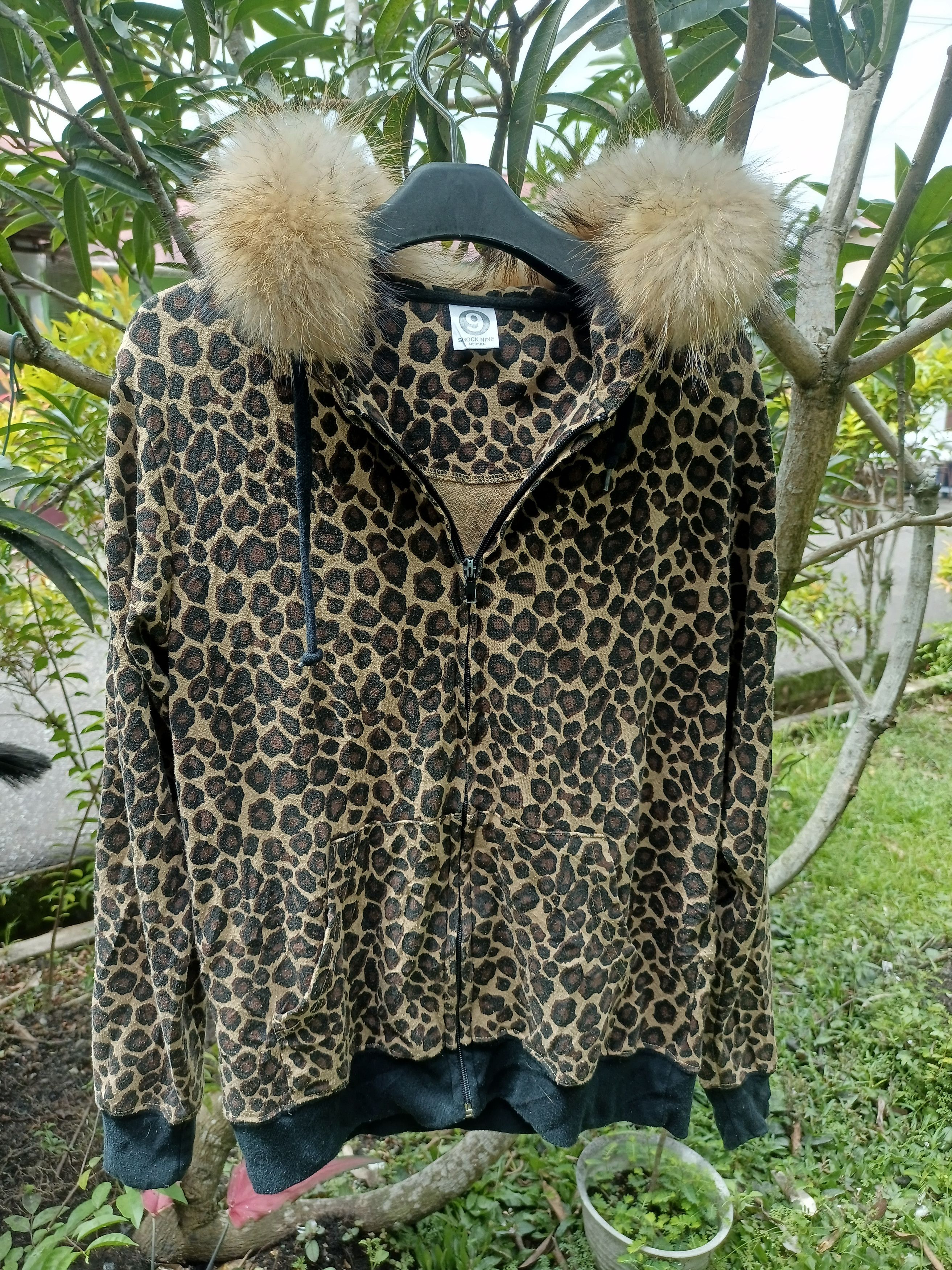 If Six Was Nine × Japanese Brand × Le Grande Bleu (L.G.B.) Y2K SHOCK NINE Leopard Ear Fur Zipper Hoodie Size US M / EU 48-50 / 2 - 17 Thumbnail