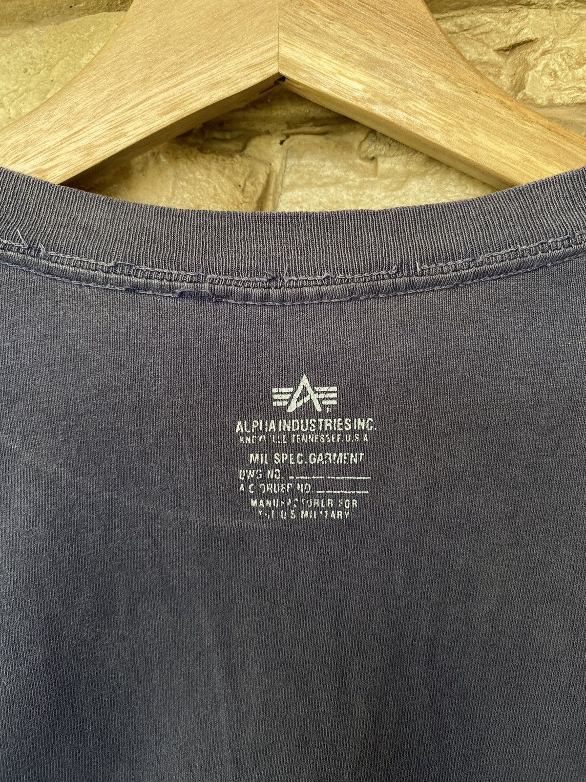 Alpha Industries × Vintage Vintage Alpha Industries Distressed Faded Tees Size US L / EU 52-54 / 3 - 12 Thumbnail