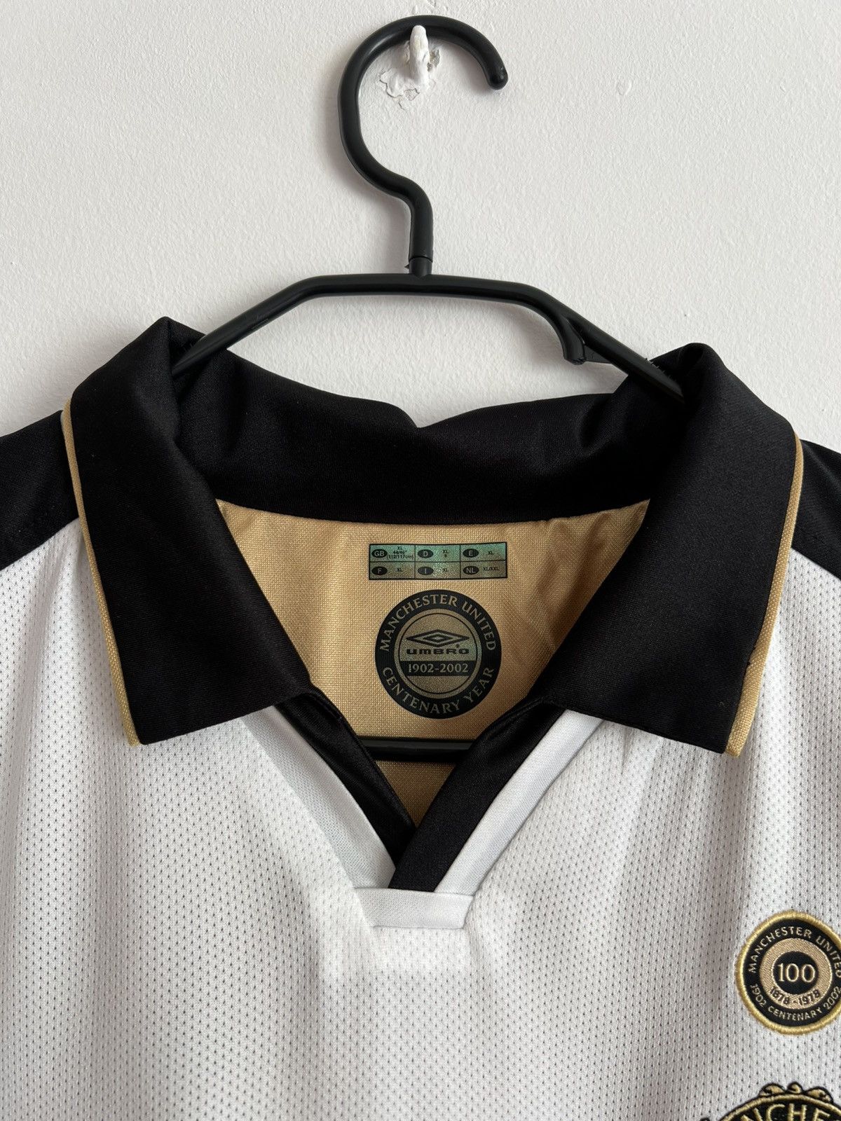 Umbro Manchester united 2001/02 centenary reversible Size US XL / EU 56 / 4 - 13 Thumbnail