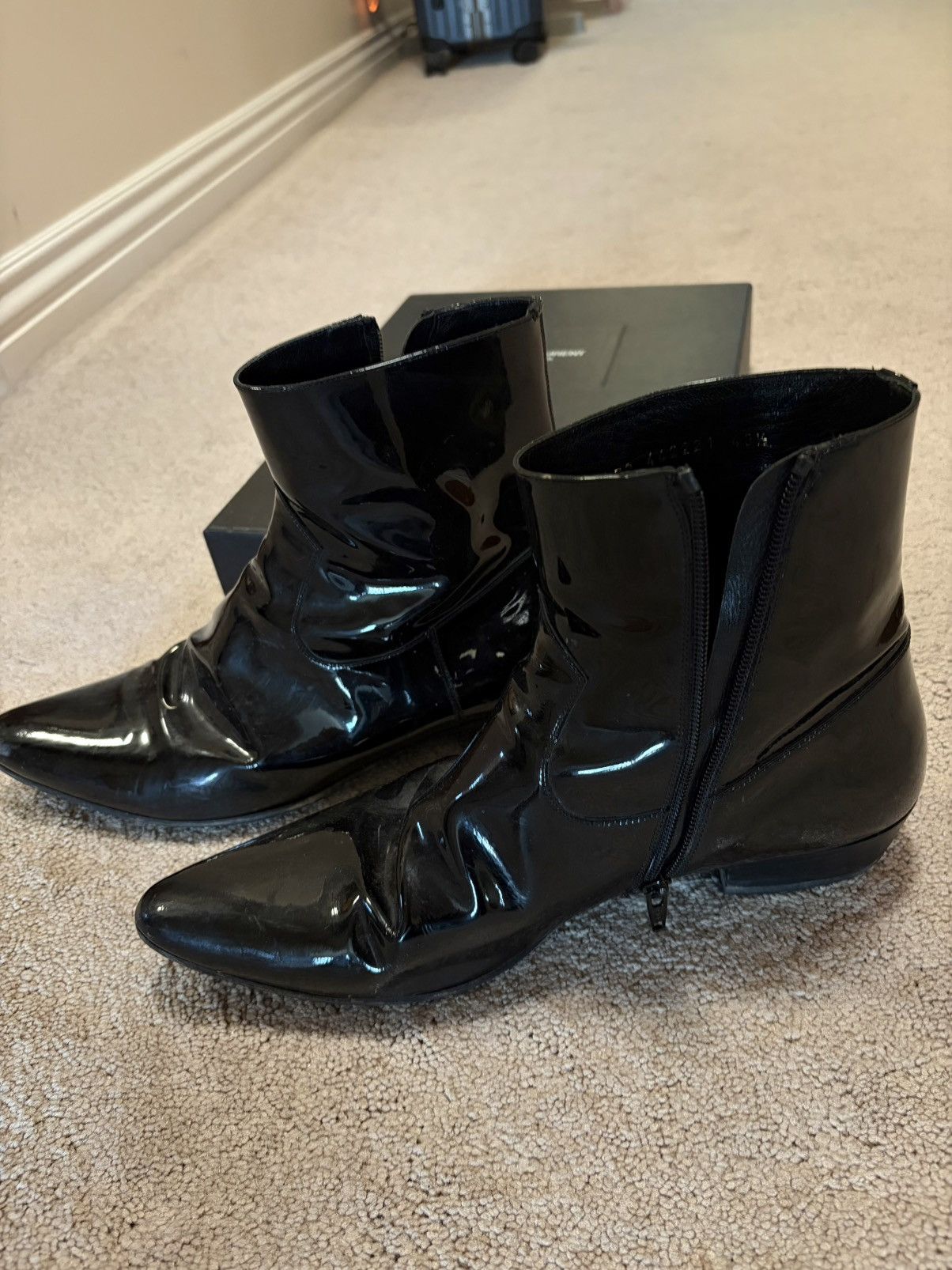 Saint Laurent Paris Saint Laurent Patent Leather Devon boots Size US 10.5 / EU 43-44 - 11 Thumbnail