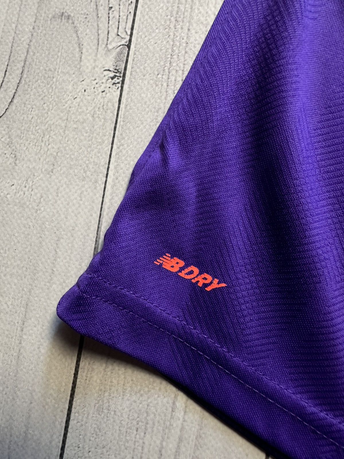 New Balance Vintage Purple Soccer Jersey Liverpool size XL away rare Size US XL / EU 56 / 4 - 3 Thumbnail