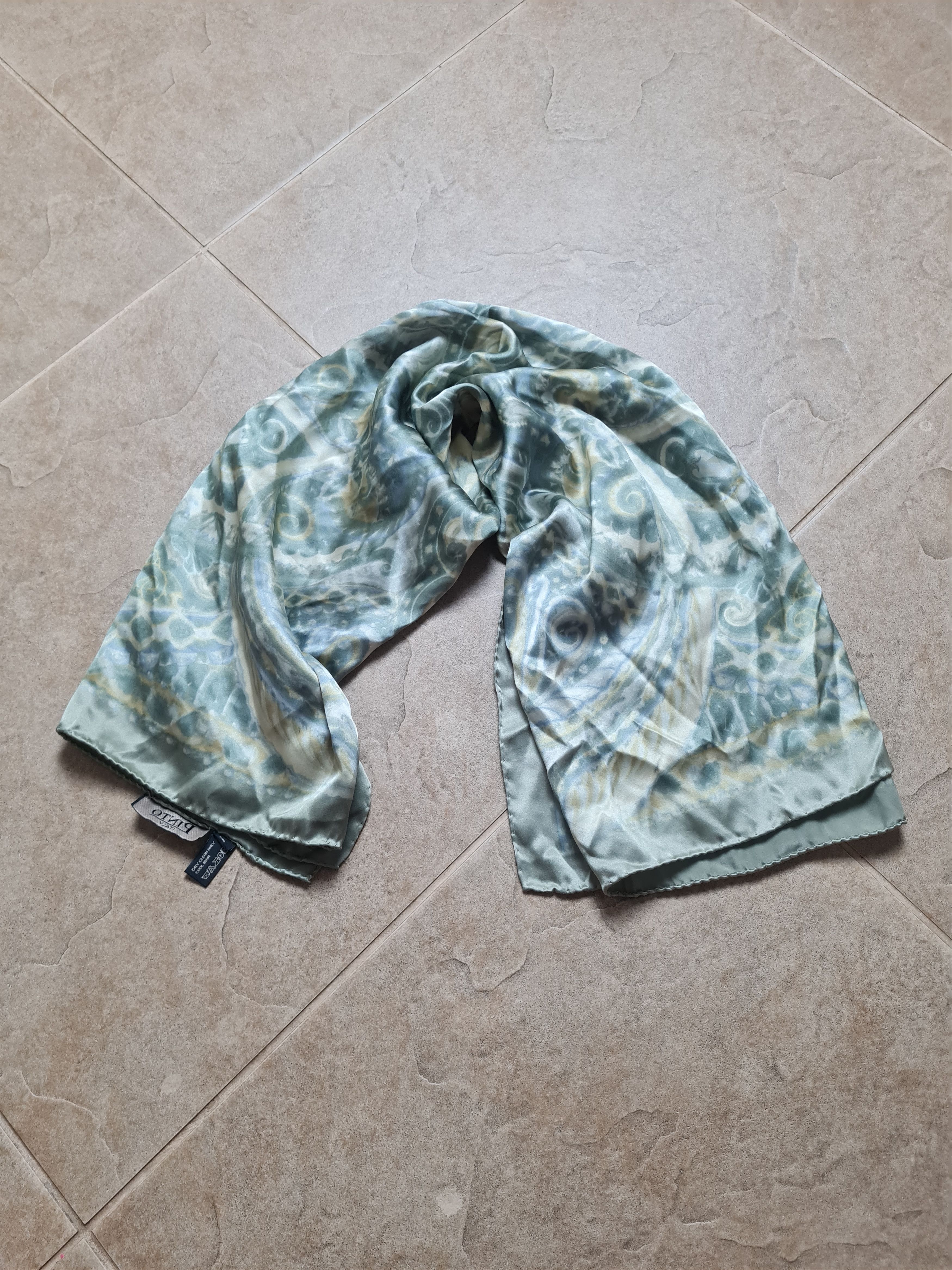 Other Vintage PINTO Silk Scarf Scarves Animal made in Italy Size ONE SIZE - 1 Thumbnail