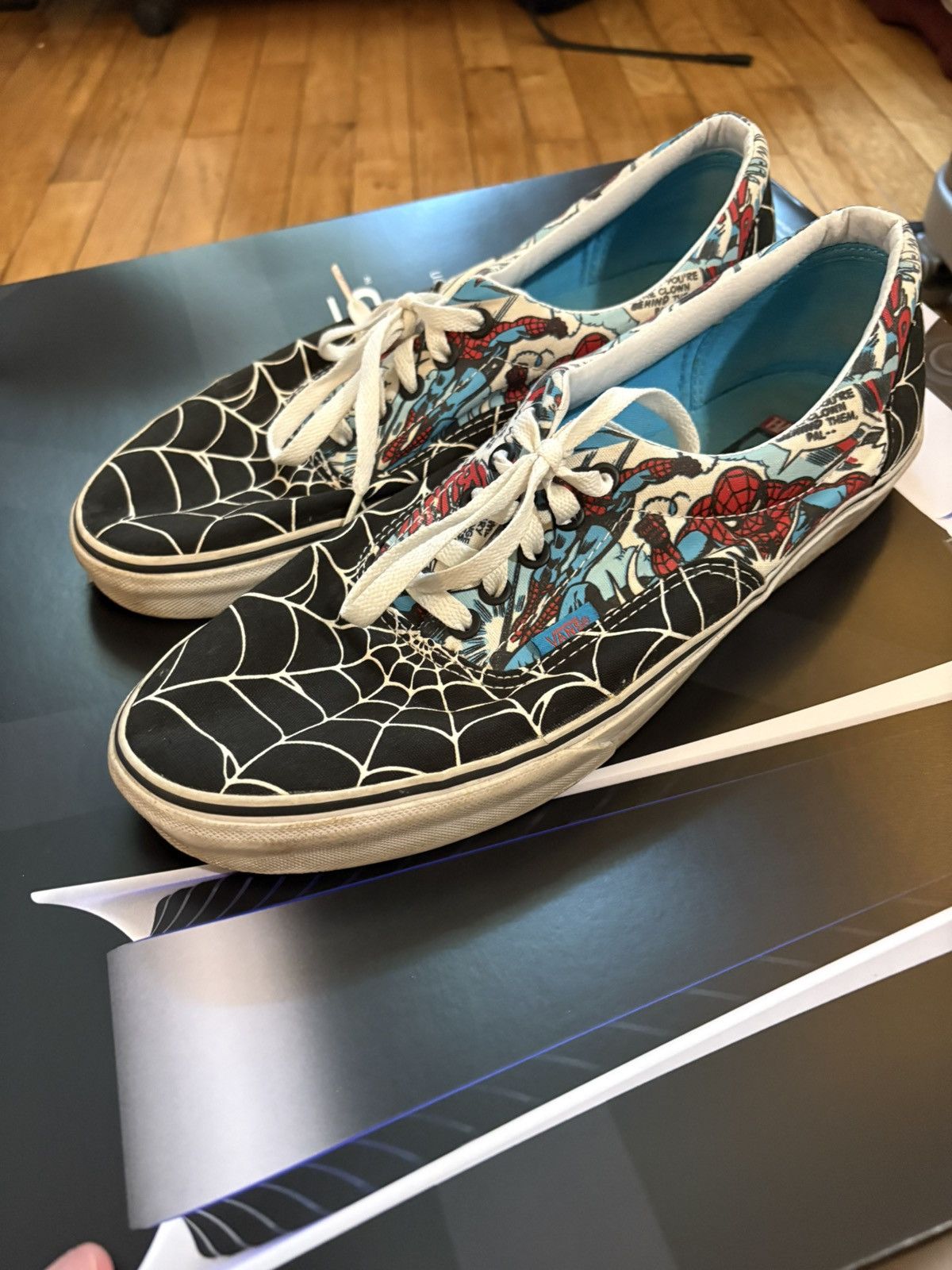 Vans 2013 Spider-man Vans Size US 11 / EU 44 - 2 Thumbnail