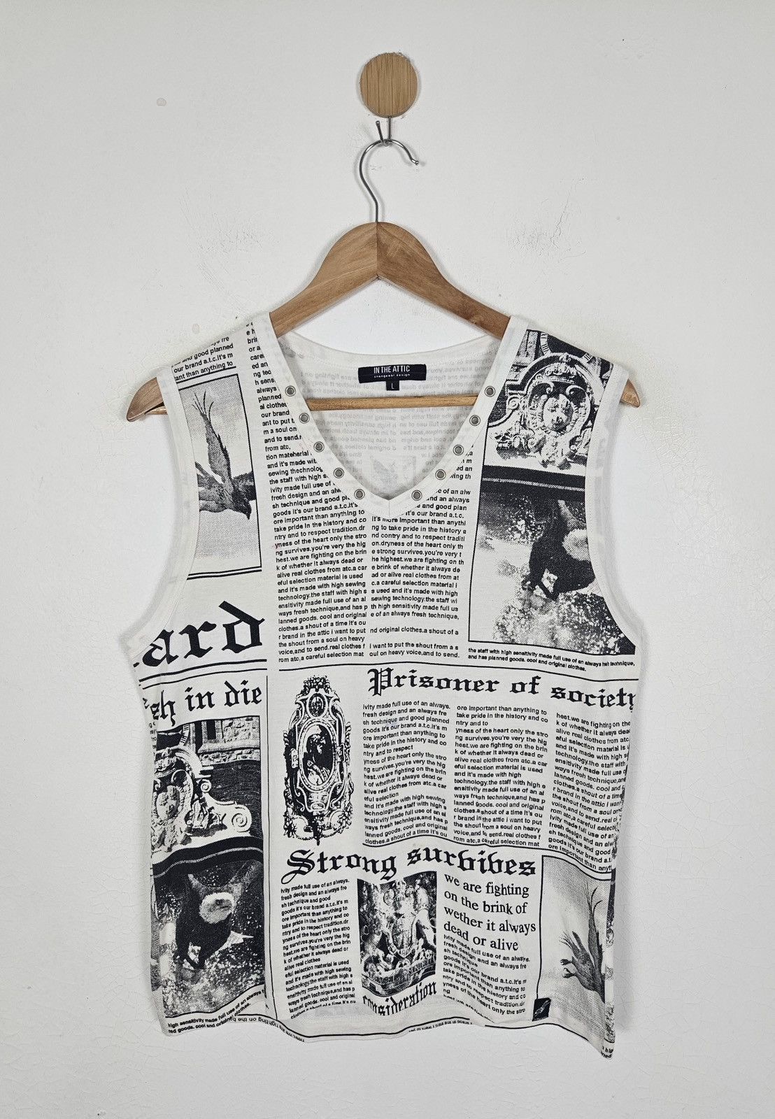 In The Attic In The Attic news paper tank top shirt Size US S / EU 44-46 / 1 - 1 Thumbnail