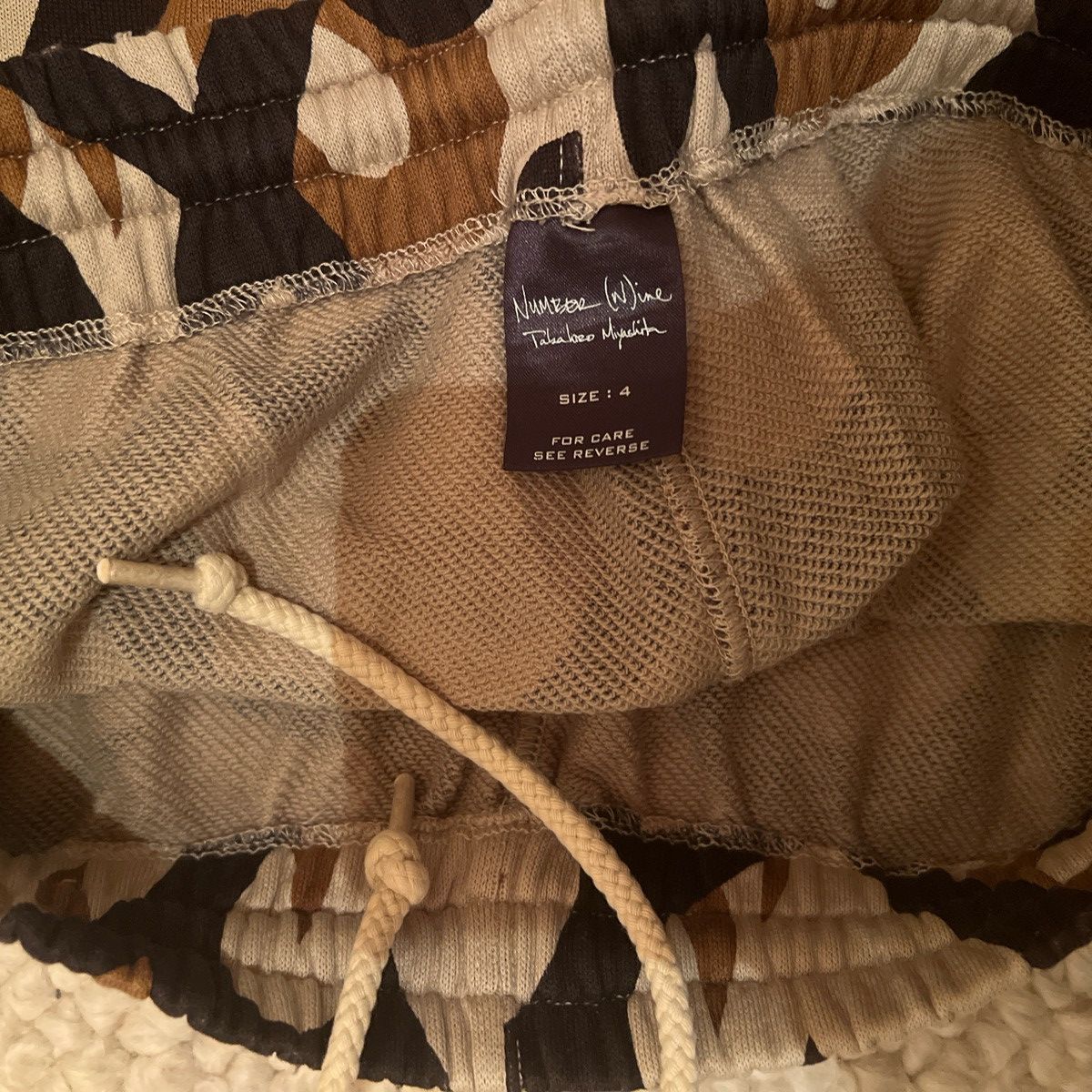 Number (N)ine AW04 Number (N)ine tribal sweatpants Size US 30 / EU 46 - 3 Thumbnail