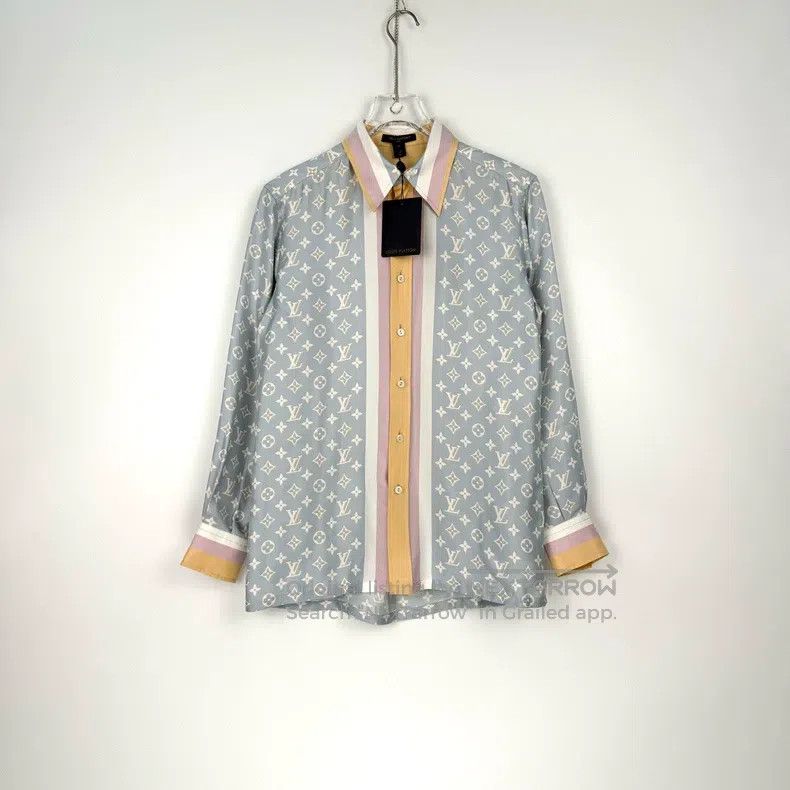 Louis Vuitton Louis Vuitton Light blue full logo mulberry silk shirt Size XS / US 0-2 / IT 36-38 - 3 Thumbnail
