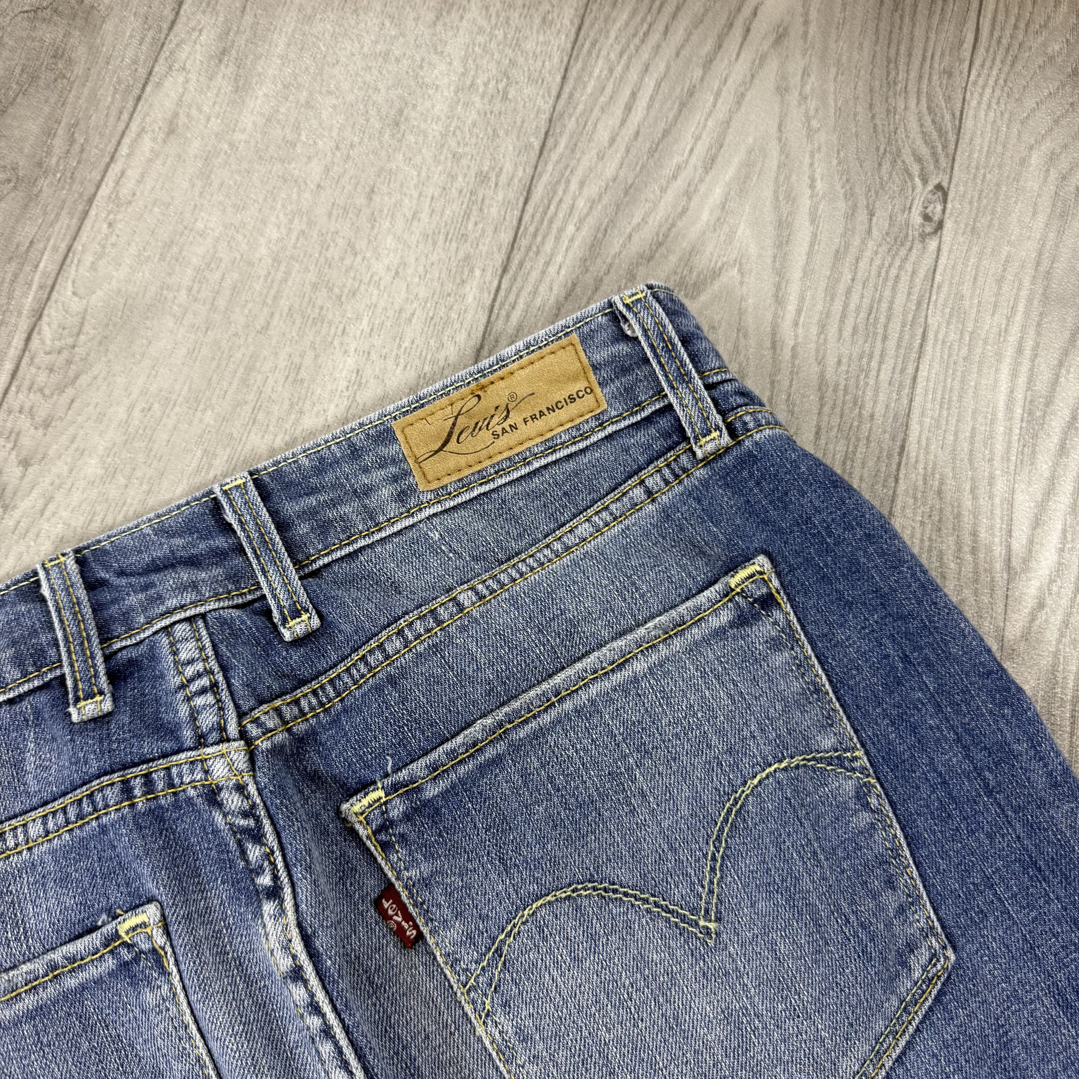 Levi's Vintage Levi's Y2K Mini Skirt Low Rise S Size 26" / US 2 / IT 38 - 8 Thumbnail