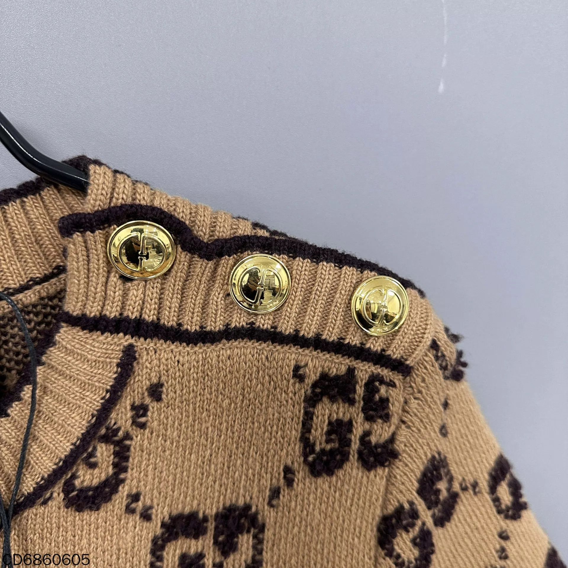 Gucci GUCCI Flocked All-Over Logo Gold Button Dress L Size L / US 10 / IT 46 - 4 Thumbnail