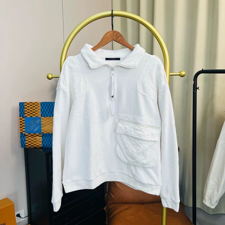 Louis Vuitton Louis Vuitton White embossed full-pocket logo sweatshirt Size US M / EU 48-50 / 2 - 1 Thumbnail