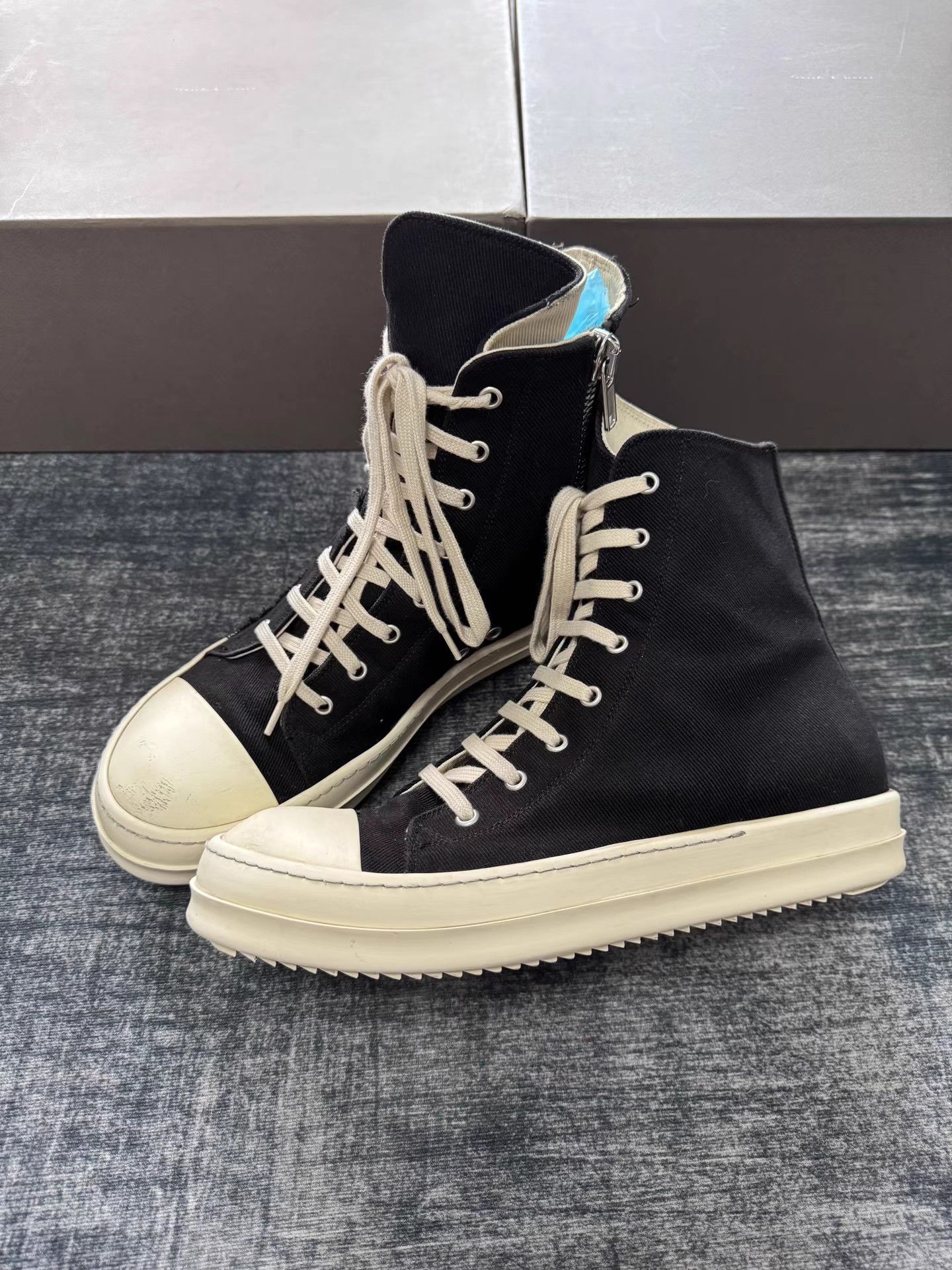 Rick Owens Rick Owens distressed mismatched Converse Size US 9 / EU 42 - 1 Thumbnail