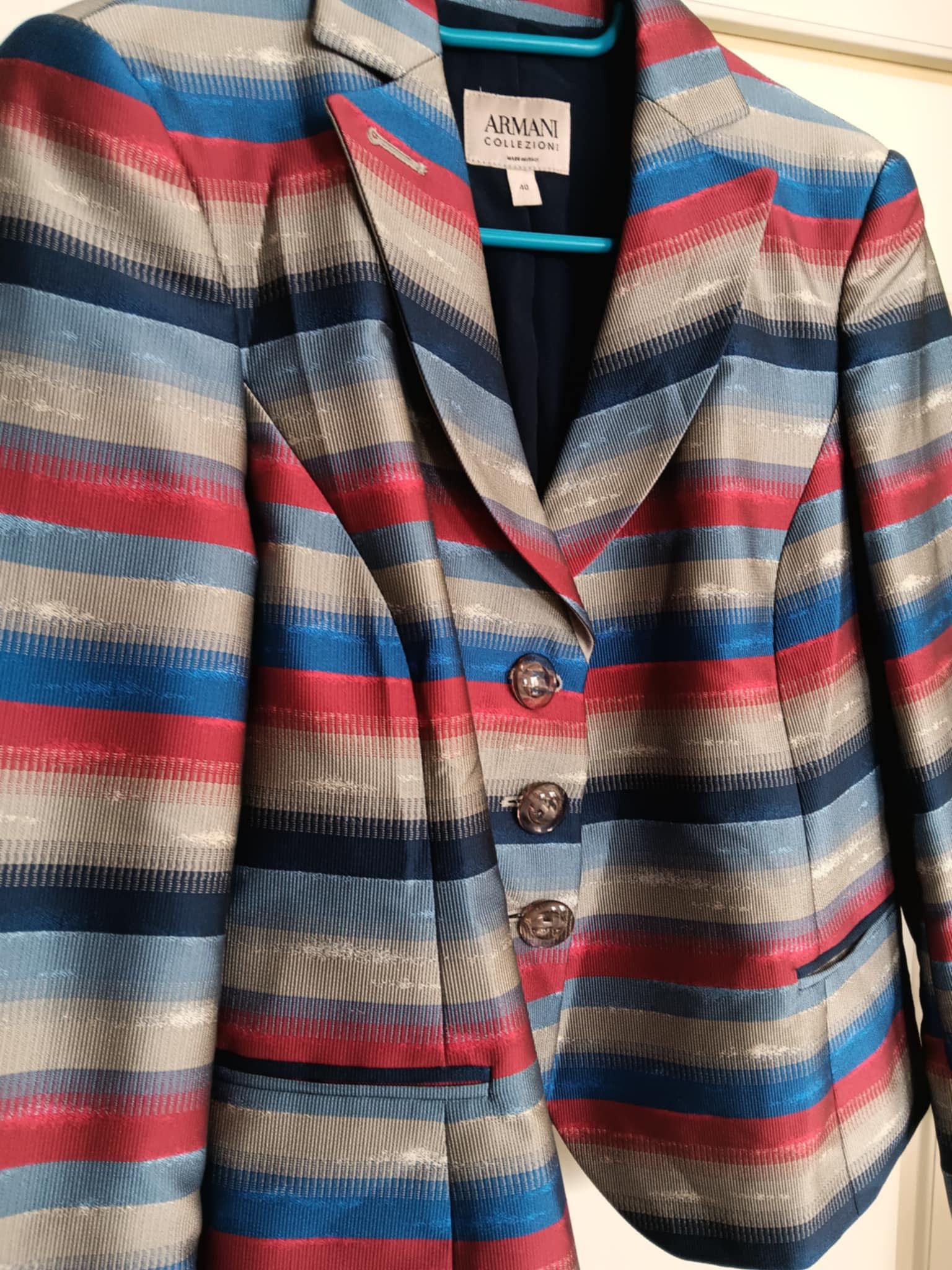 Armani Collezioni × Giorgio Armani Armani Collezioni multicolour stripe crop blazer Size S / US 4 / IT 40 - 3 Thumbnail