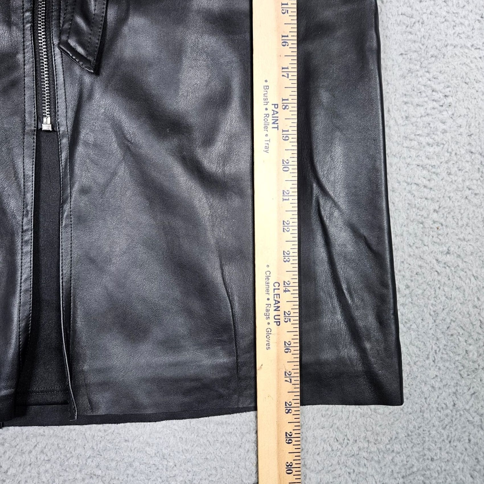 Bailey 44 Bailey 44 Women's Faux Leather Belt Zip Front Skirt XL Black Short A-Line Vintage No Size 40" / US 18 - 4 Thumbnail