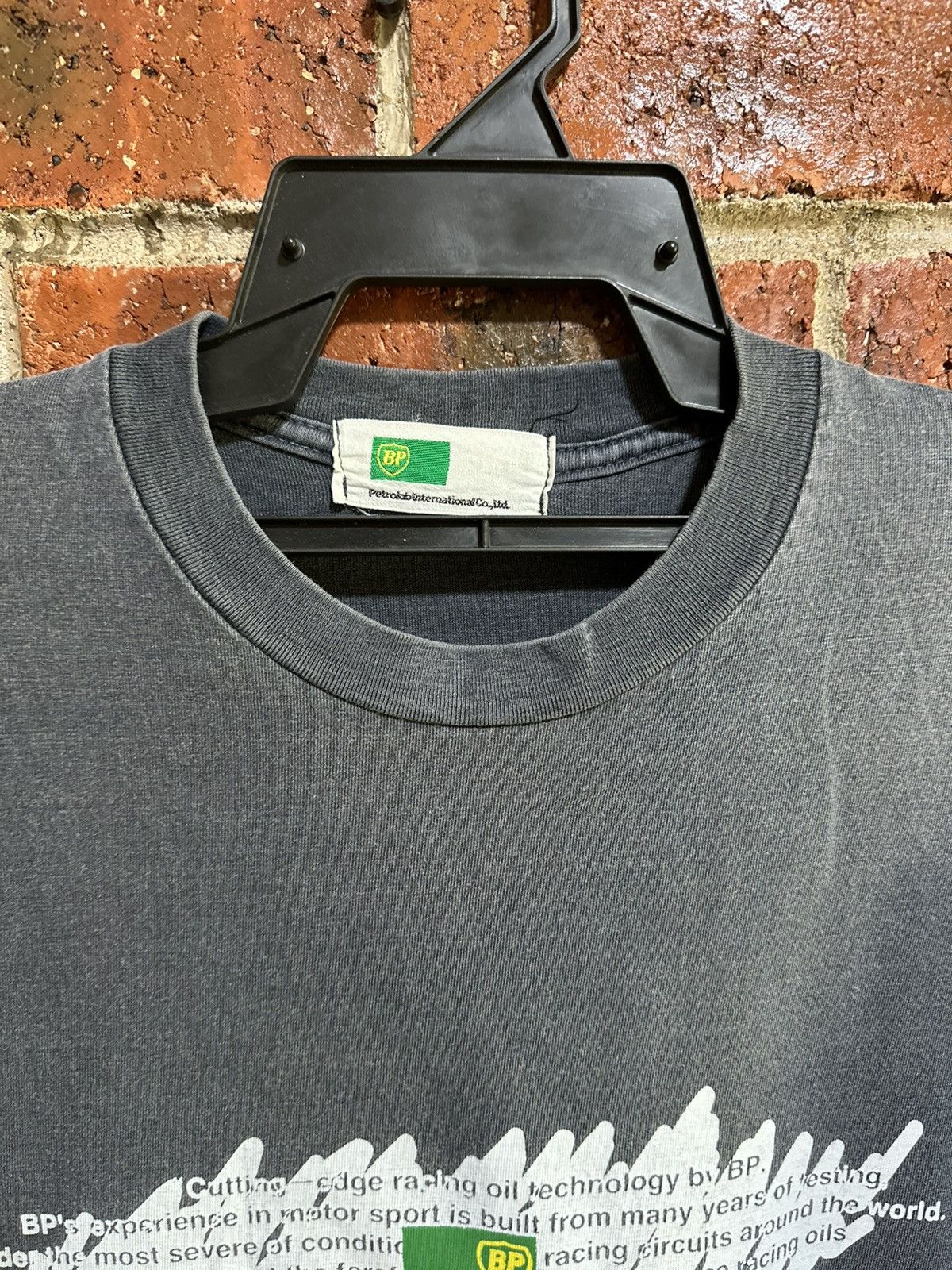 Sears Thrashed Vintage BP Petrol Faded Tee Size US XL / EU 56 / 4 - 4 Thumbnail
