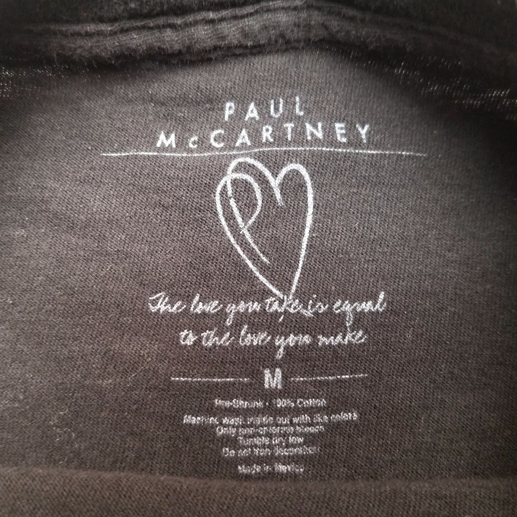 Vintage VINTAGE Paul McCartney Shirt Men M Black Short Sleeve Concert Missoula MT Out There Mens Size US M / EU 48-50 / 2 - 4 Thumbnail