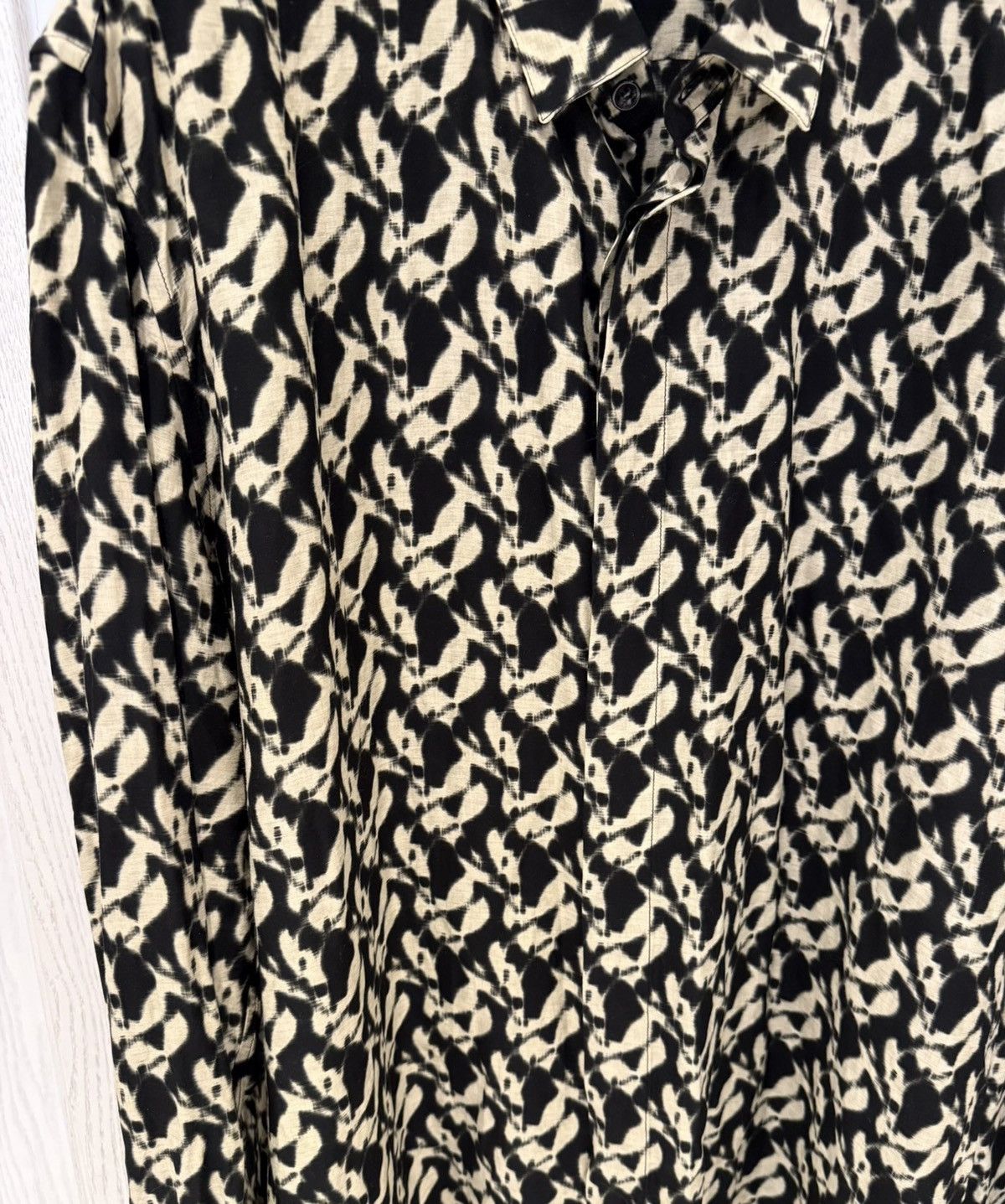 Saint Laurent Paris Abstract print shirt collar size 41 Size US M / EU 48-50 / 2 - 4 Thumbnail