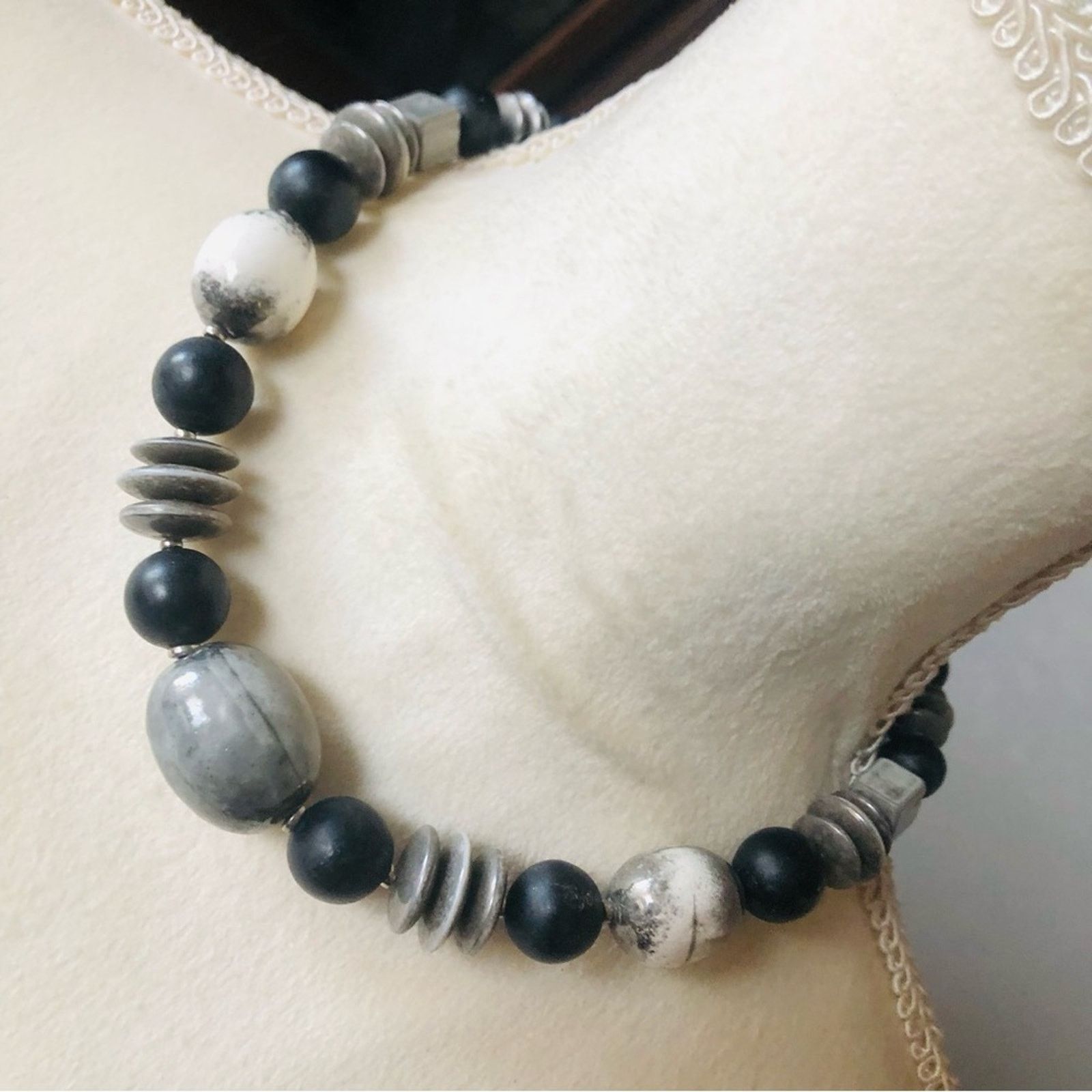 Vintage Vintage 80s gray ceramic bead necklace Size ONE SIZE - 1 Thumbnail