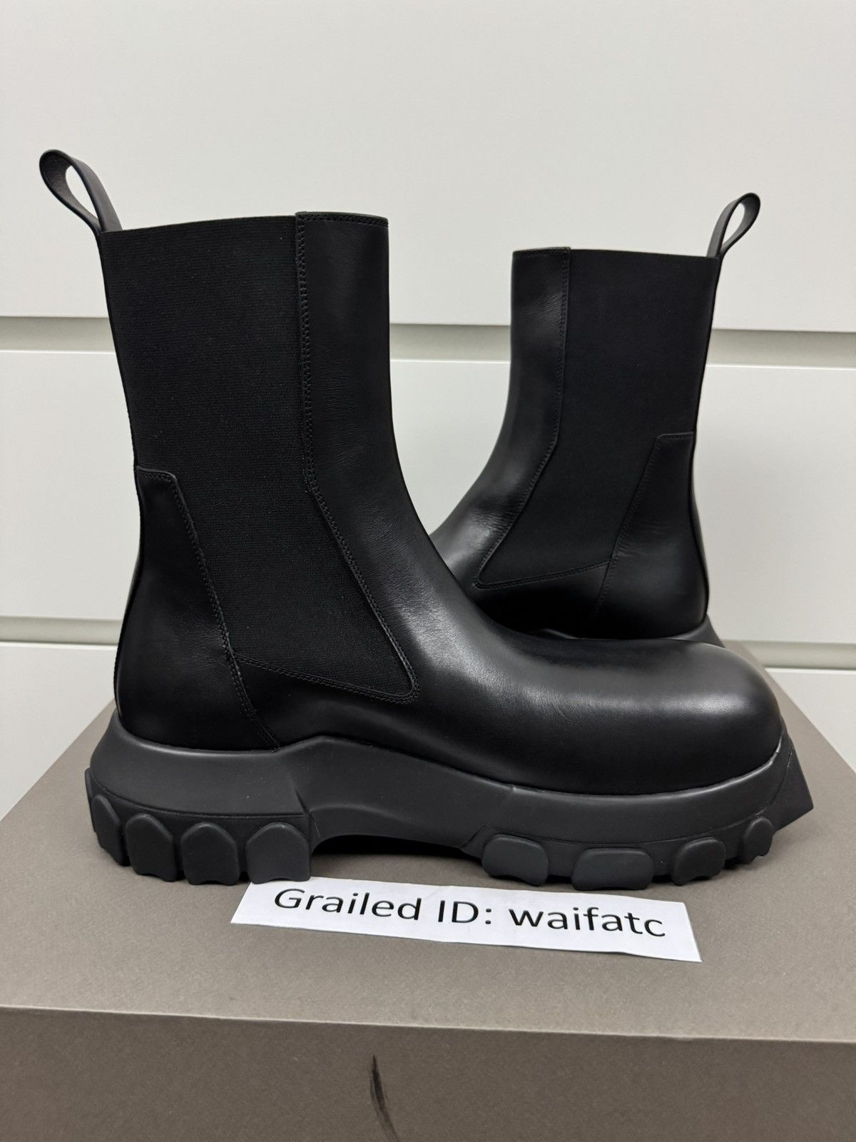 Rick Owens RICK OWENS LEATHER BLACK BOZO TRACTOR BOOTS Size US 11 / EU 44 - 9 Thumbnail