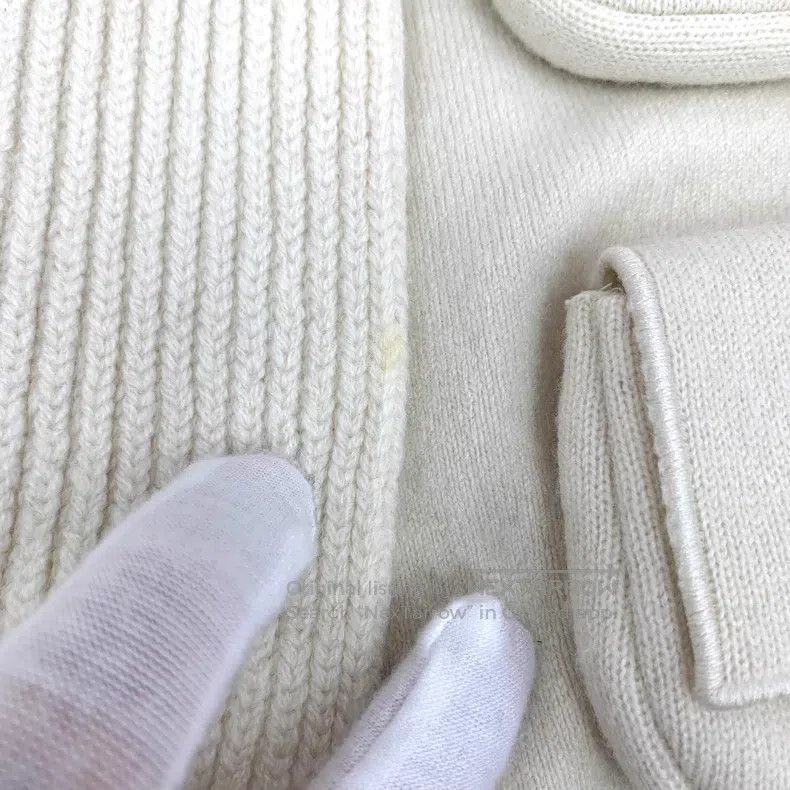 Fendi Fendi Beige Logo Pocket Relief, Silk Round Neck Long Sleev Size S / US 4 / IT 40 - 9 Thumbnail