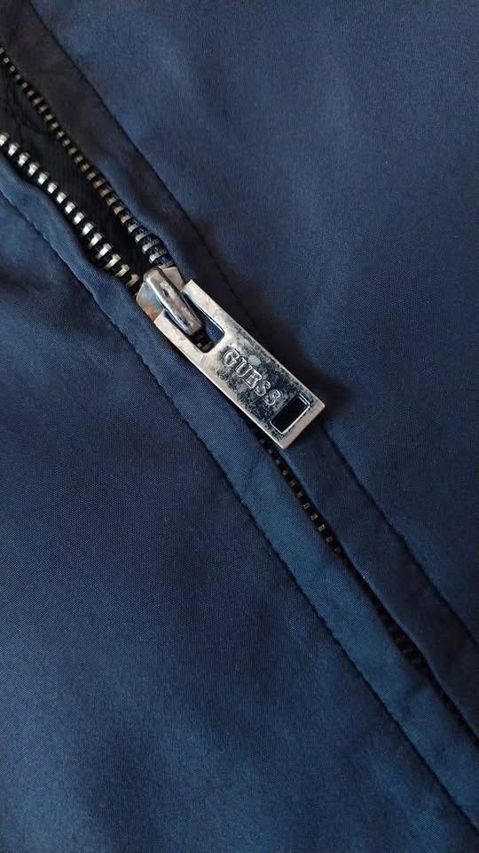 Guess GUESS jacket size XL M: 70 length / 63 width / 67 sleeve Size US XL / EU 56 / 4 - 5 Thumbnail