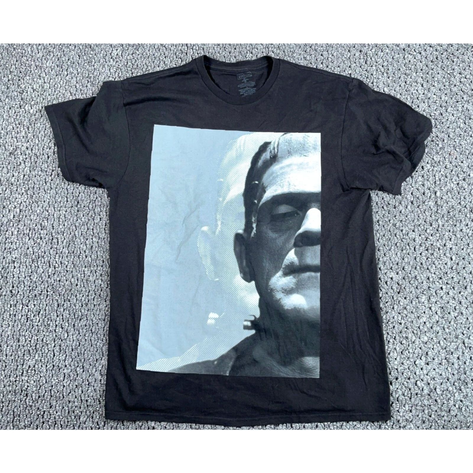 Vintage Universal Monsters Frankenstein T-Shirt Adult Large Black Big Print Retro Horror Size US L / EU 52-54 / 3 - 2 Thumbnail