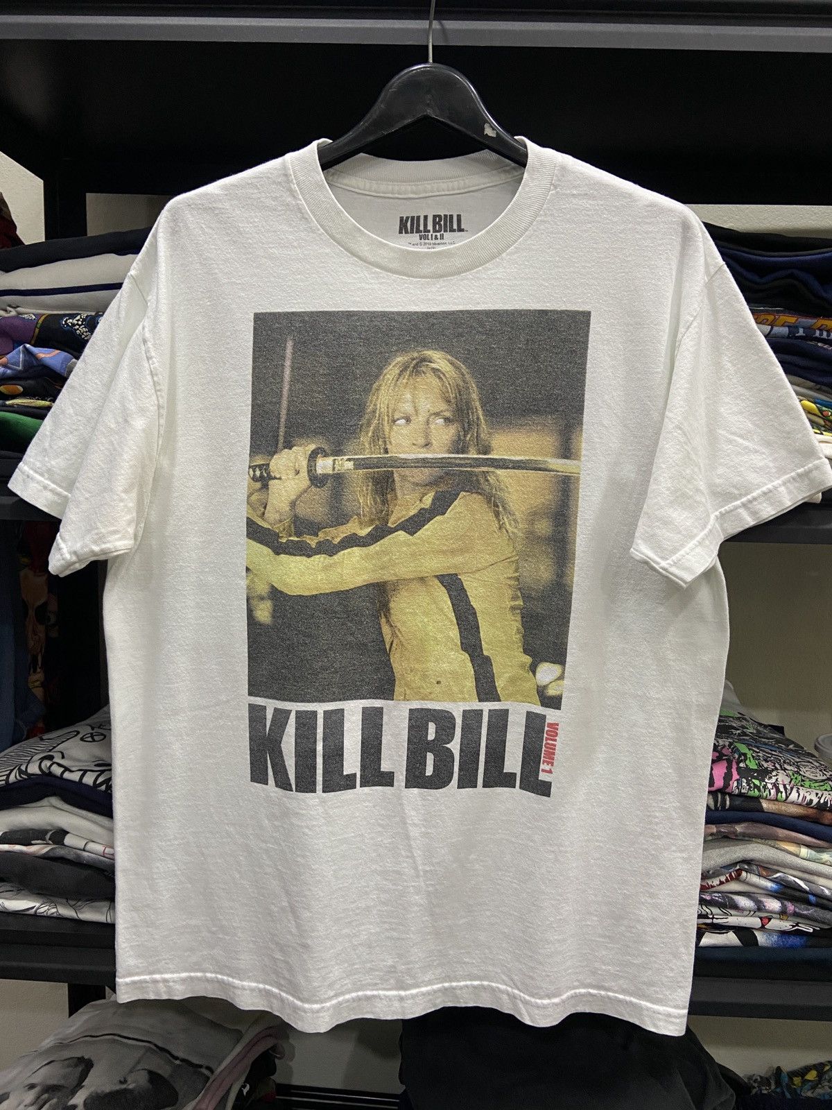 Vintage Y2K 2019 KILL BILL Volume1 Movie Quentin Band Tour Tshirt Size US L / EU 52-54 / 3 - 1 Thumbnail