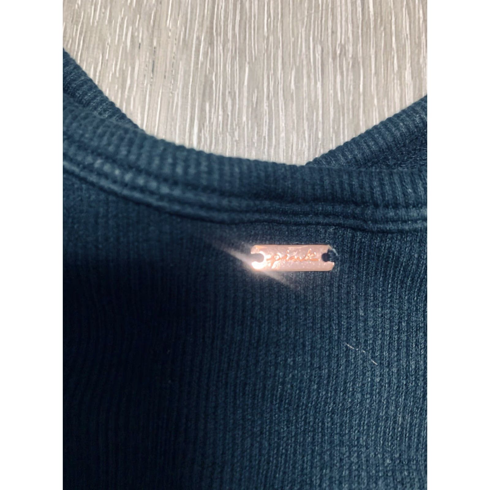 Victoria's Secret Victoria's Secret Pink Cropped Tank Black Rib Knit Athletic Small Sleeveless Scoop Neck Cotton Spandex Knit Size S / US 4 / IT 40 - 3 Thumbnail