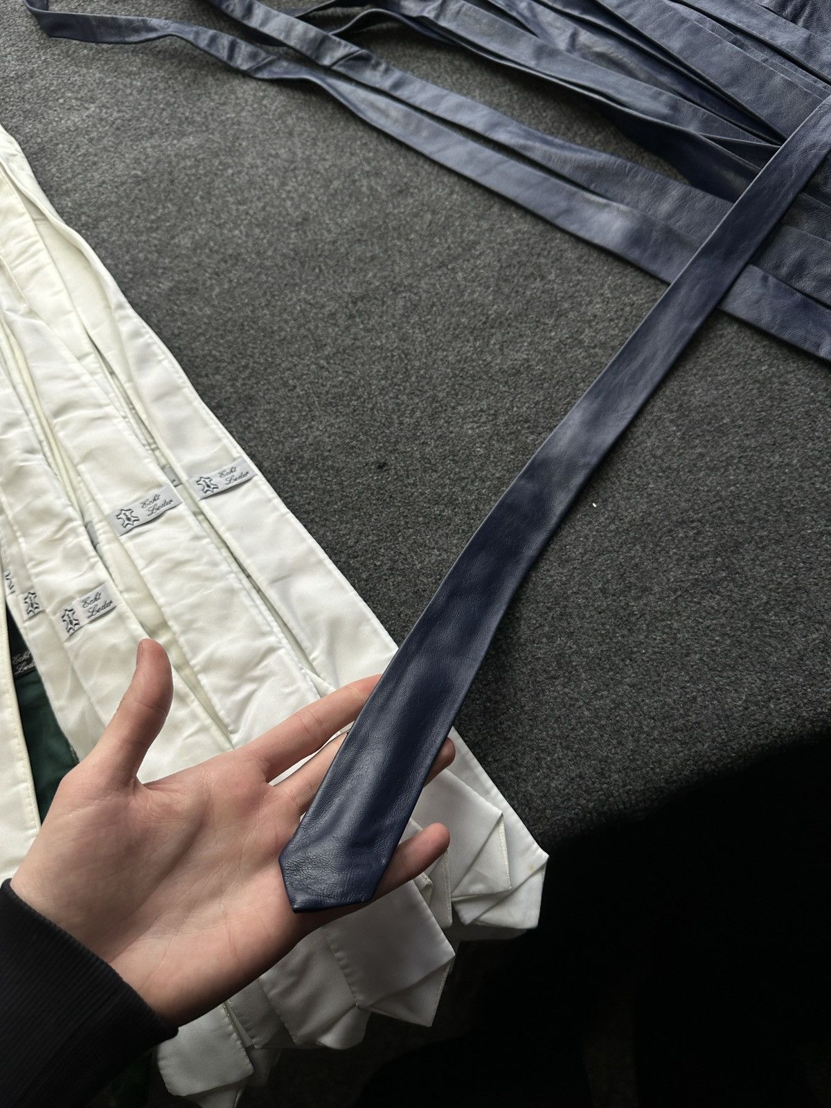 Other 🚨 LEATHER BLUE ITALY TIE LUXURY VNTG RARE OLD MONEY Size ONE SIZE - 17 Thumbnail