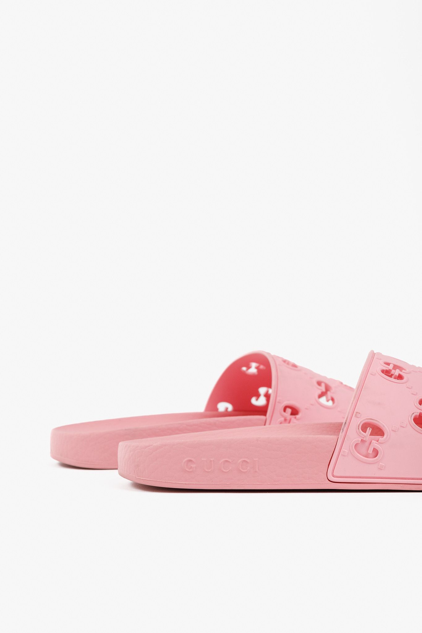 Gucci Gucci Pink Rubber GG Slide Sandals Size US 8.5 / IT 38.5 - 8 Thumbnail