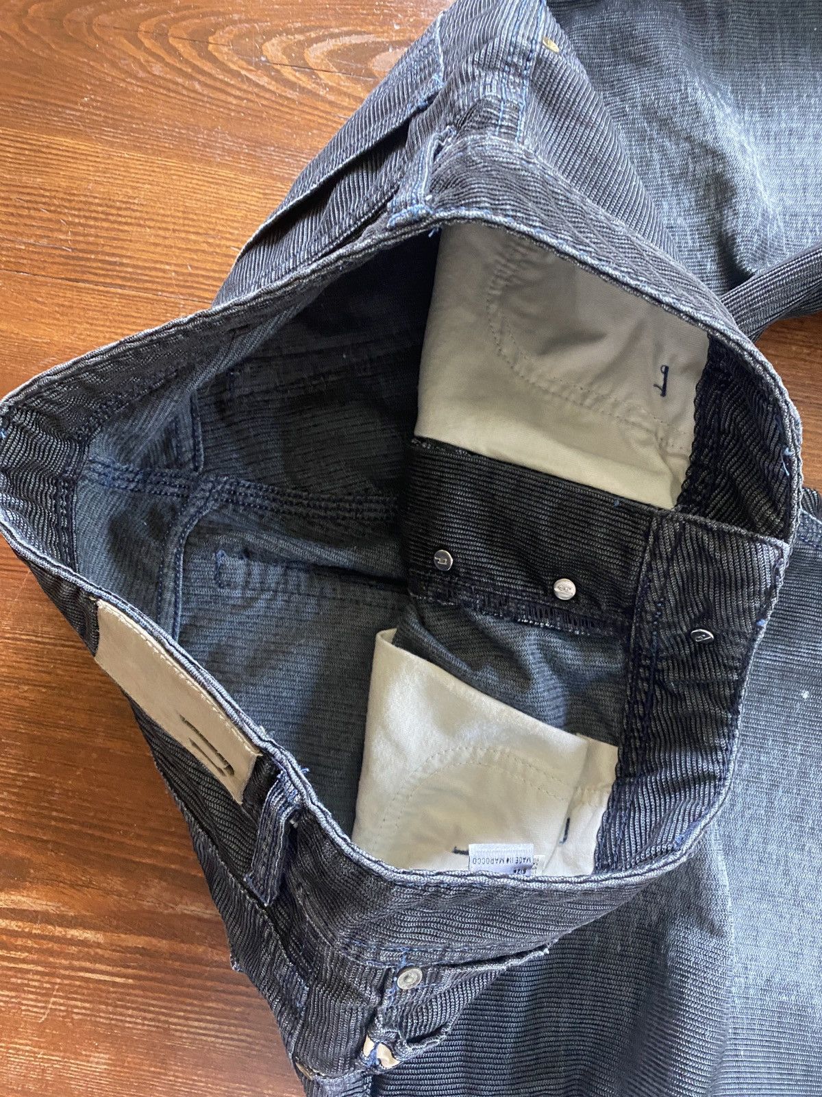 Diesel Vintage Diesel Charcoal Button Fly Fade Corduroy Pants 32x29 Size US 32 / EU 48 - 13 Thumbnail