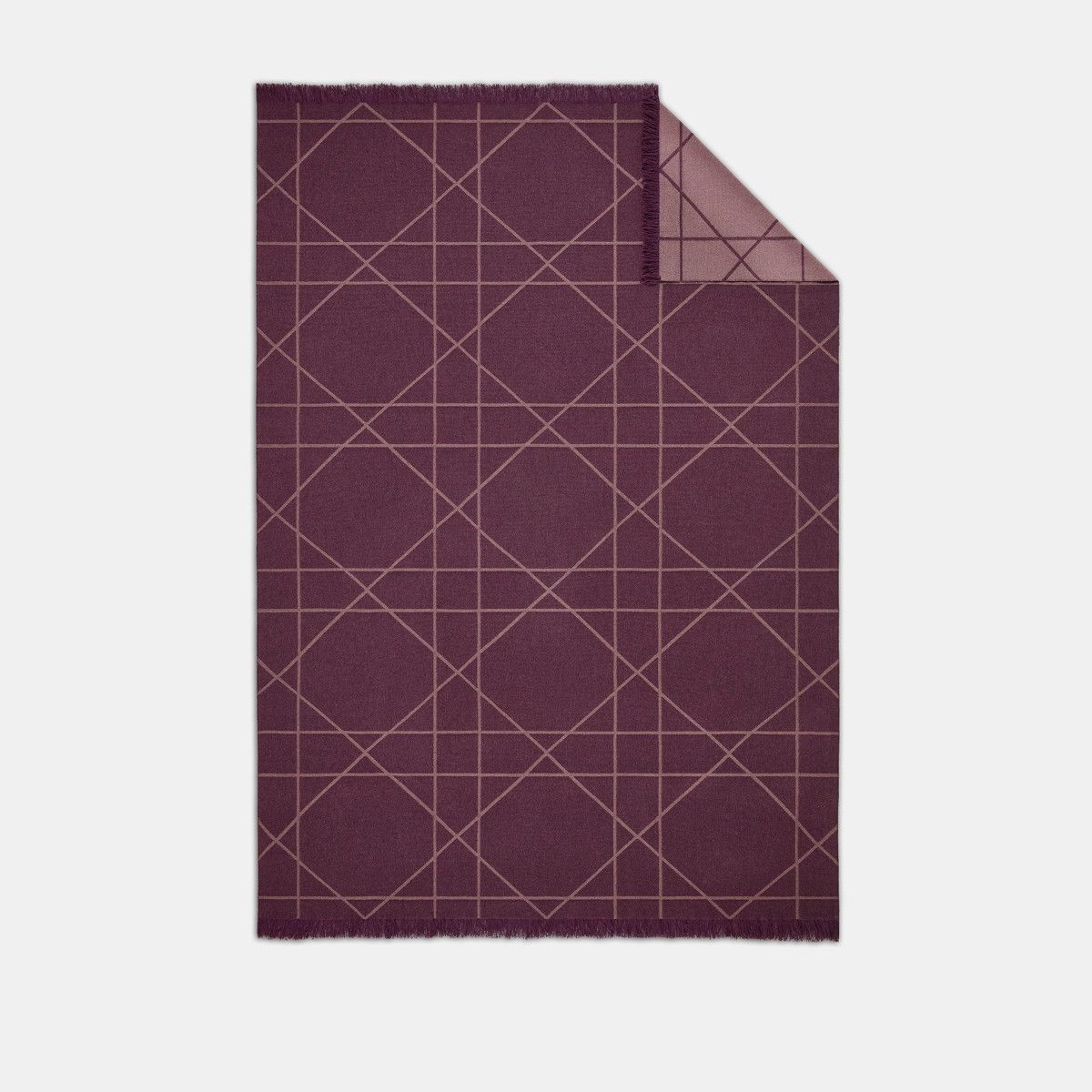 Dior o1bcso1str0225 Size:OS/ Blanket in Lilac Size ONE SIZE - 1 Thumbnail
