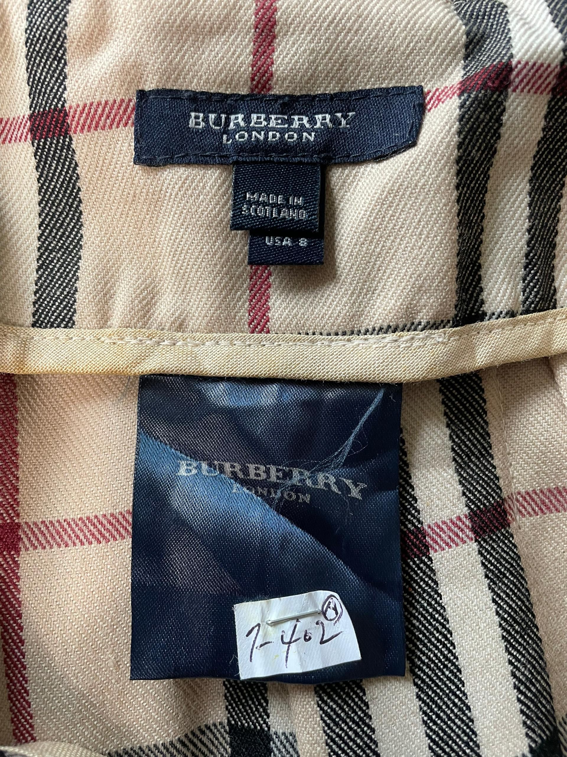Burberry × Designer Burberry Nova Check Mini Skirt Size 30" / US 8 / IT 44 - 9 Thumbnail