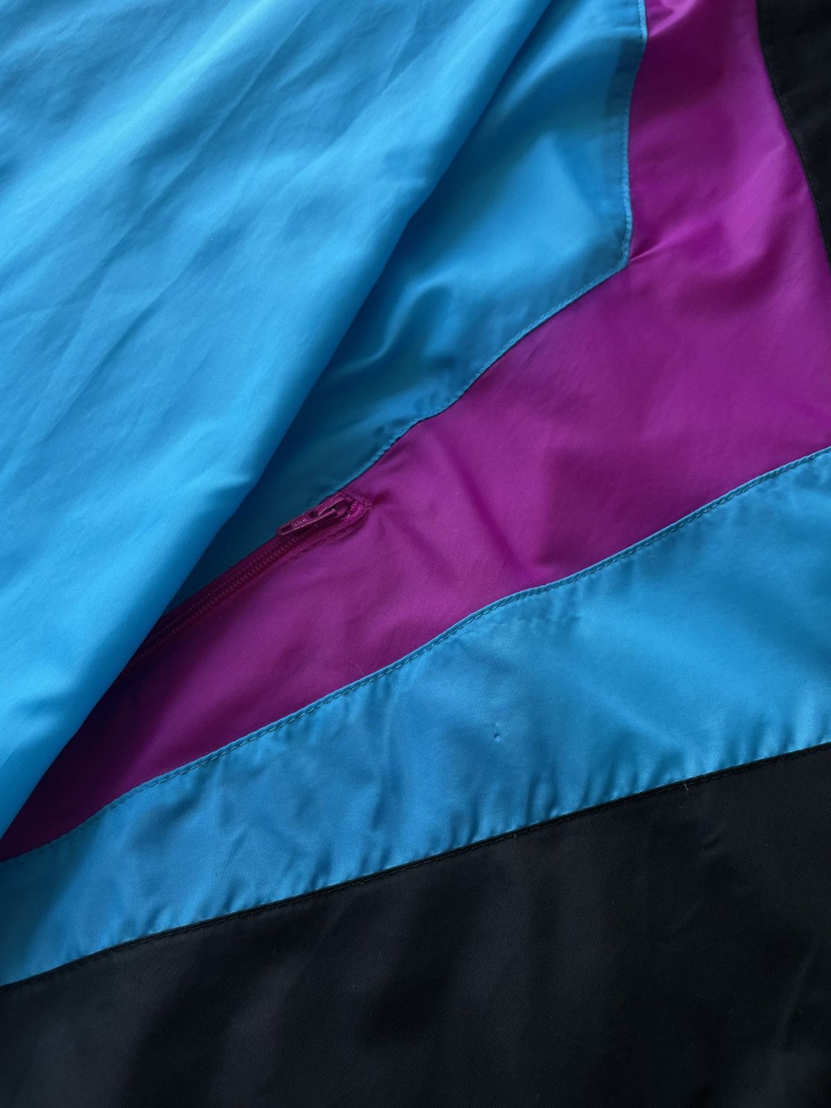 Nike Vintage 80's Nike Windbreaker Jacket Y2K Size US M / EU 48-50 / 2 - 7 Thumbnail