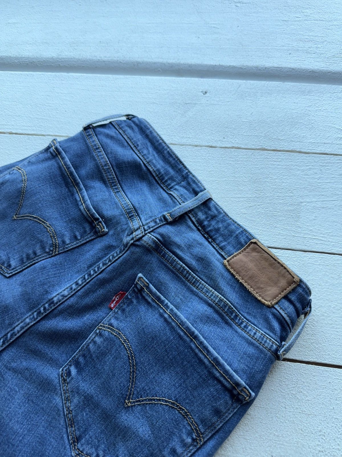 Levi's Vintage 00s Retro style 725 High Rise Bootcut Women’s jeans Size 26" / US 2 / IT 38 - 16 Thumbnail