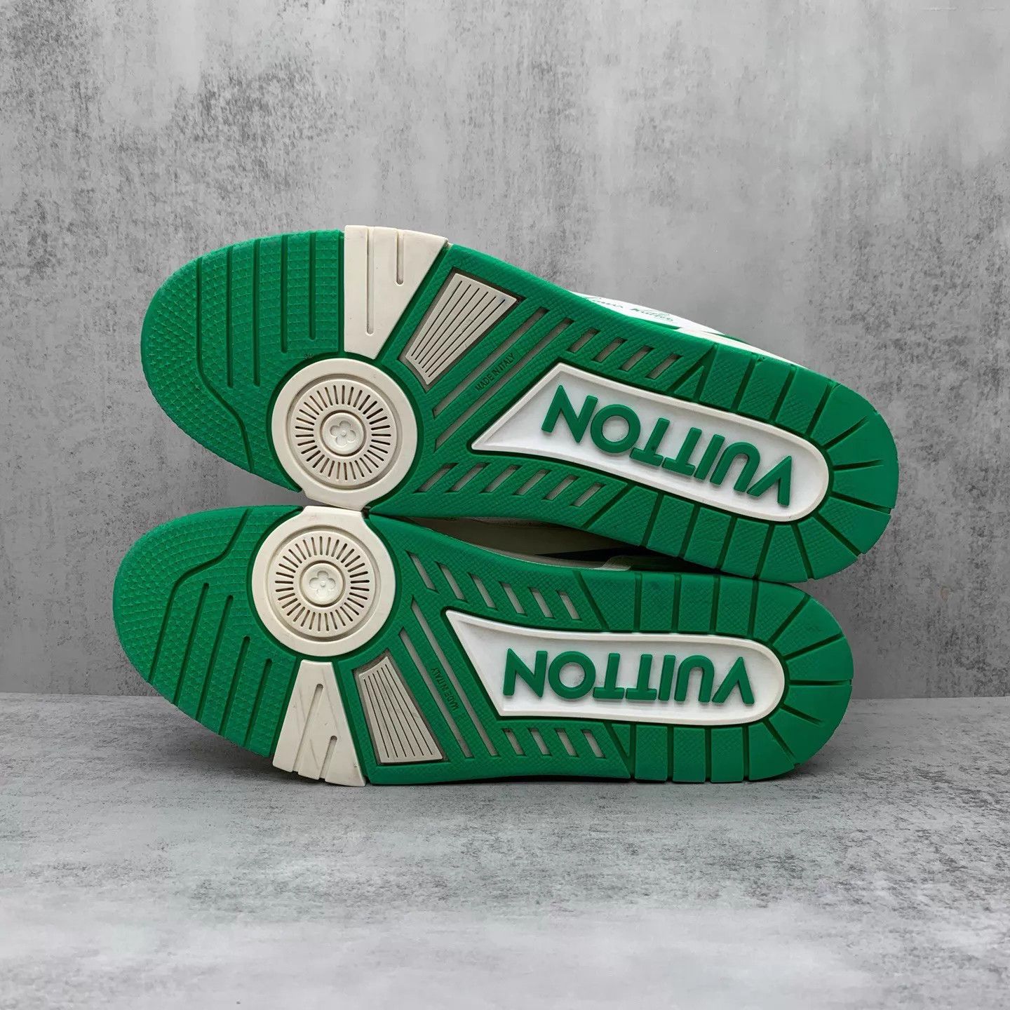 Louis Vuitton Lv Trainer Green Cement White Green Sneaker 42.5 95 New Size US 9.5 / EU 42-43 - 7 Thumbnail