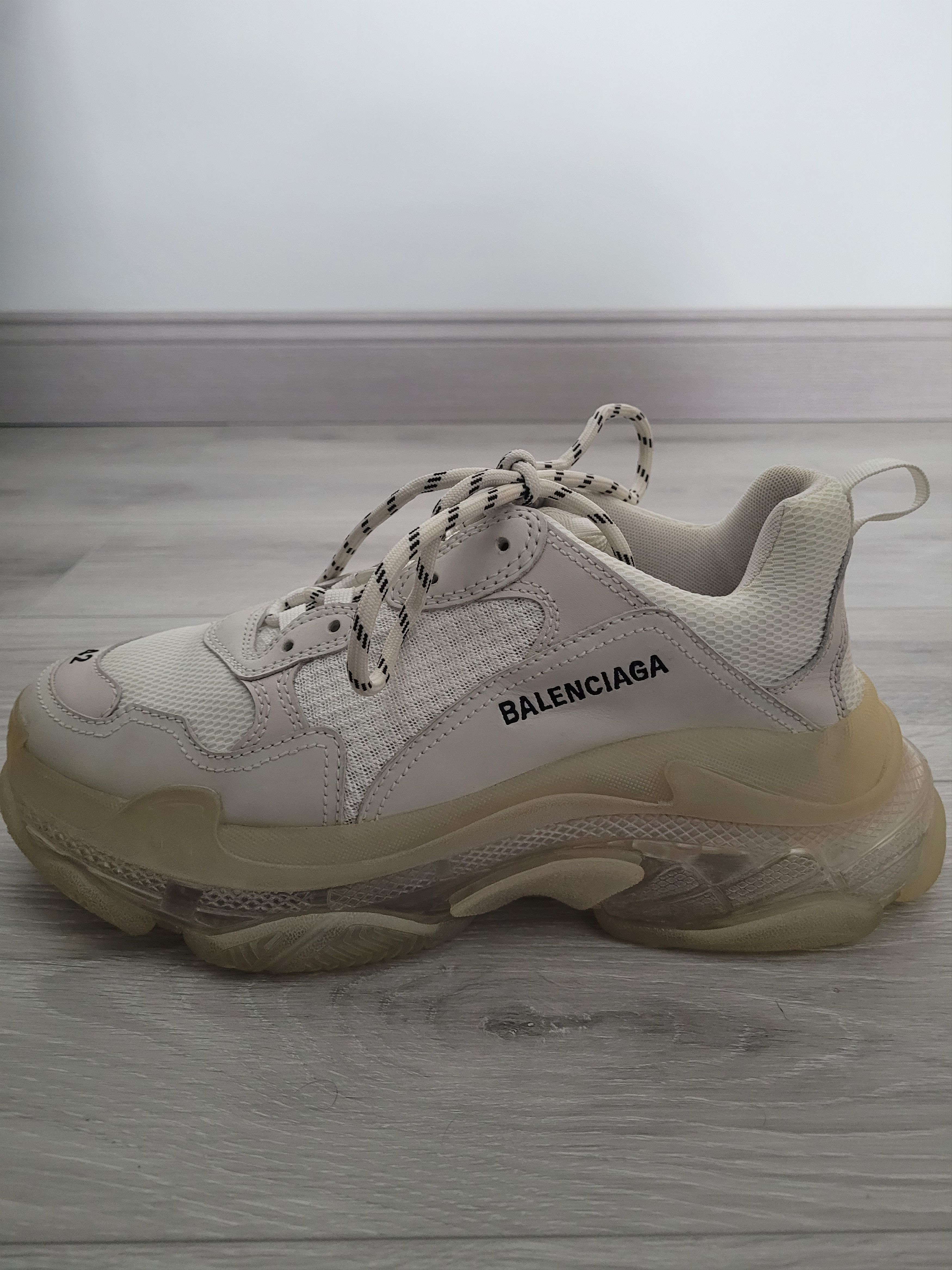 Balenciaga Balenciaga Triple S Men White Clear Sole Size US 9 / EU 42 - 9 Thumbnail