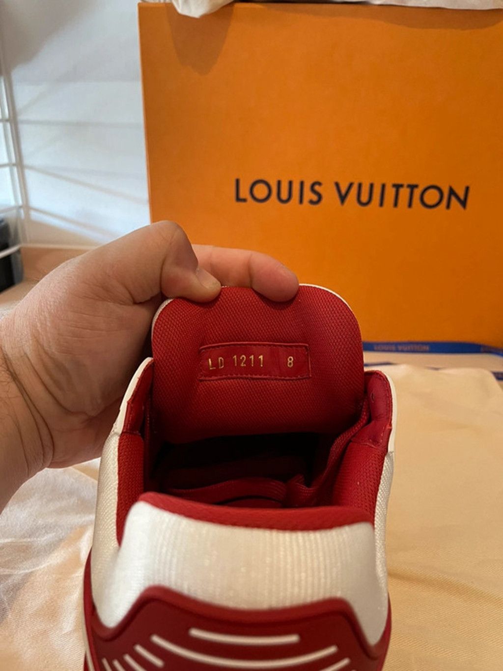 Louis Vuitton LV Trainer White Canvas Size US 8 / EU 41 - 8 Thumbnail