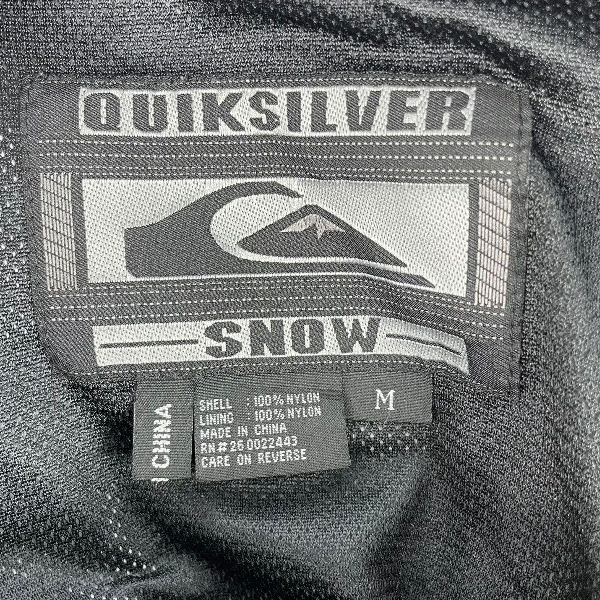Quiksilver Vintage Quiksilver Snowboarding Nylon Pants Size US 32 / EU 48 - 8 Thumbnail