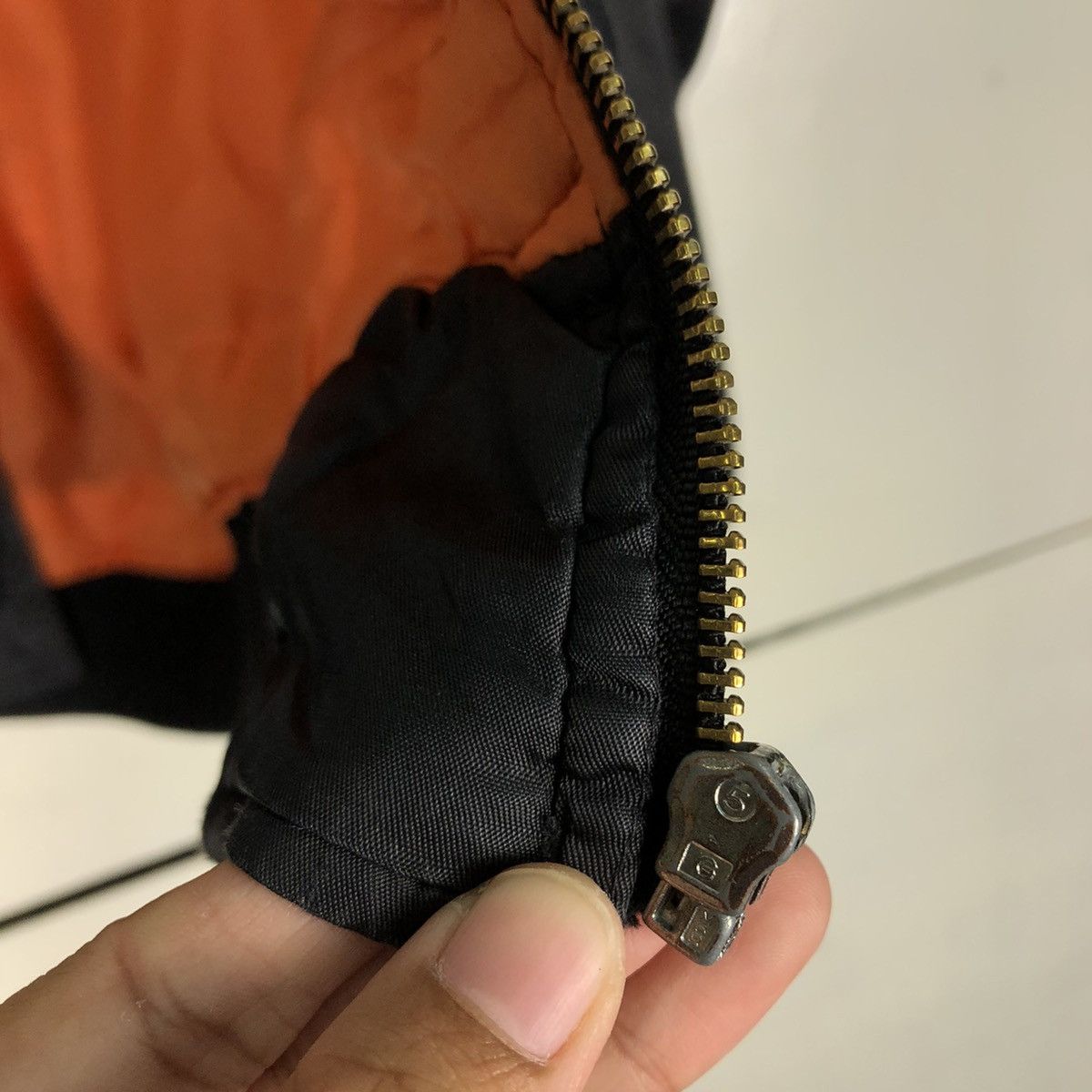 Japanese Brand 🔥Riot Riot Vintage Nylon Bomber Jacket World Island Size US L / EU 52-54 / 3 - 15 Thumbnail