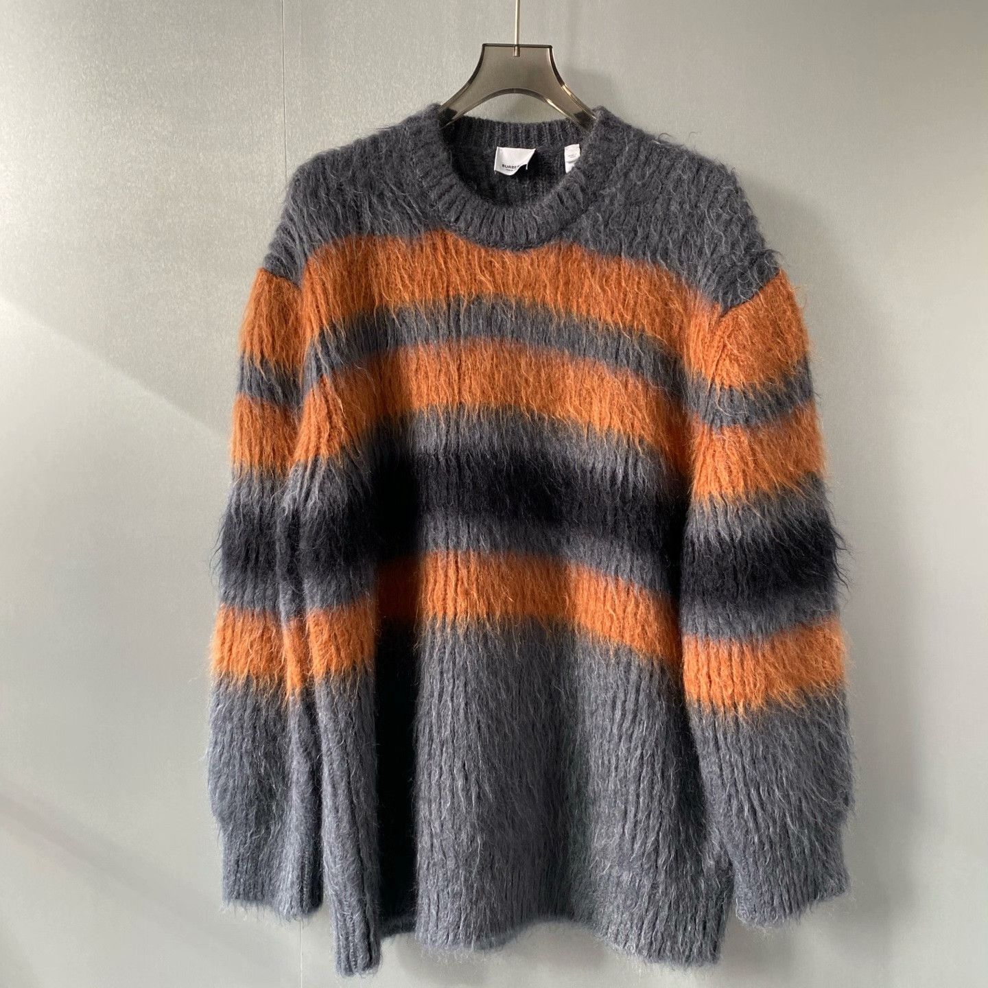 Burberry Burberry Knit Sweater M Men Size US M / EU 48-50 / 2 - 1 Thumbnail
