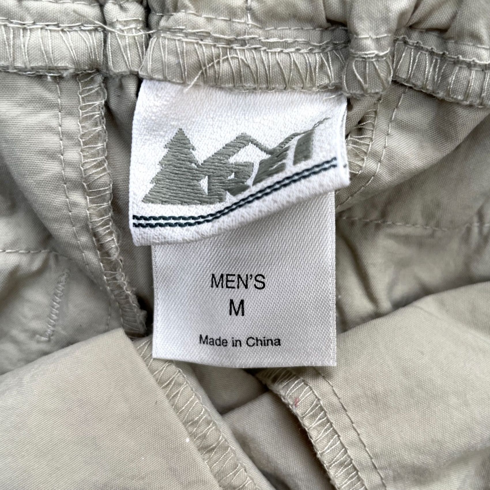 Vintage VINTAGE REI Shorts Mens Medium Beige Cargo Pockets Belted Waist Outdoor Camping Size US 28 / EU 44 - 3 Thumbnail