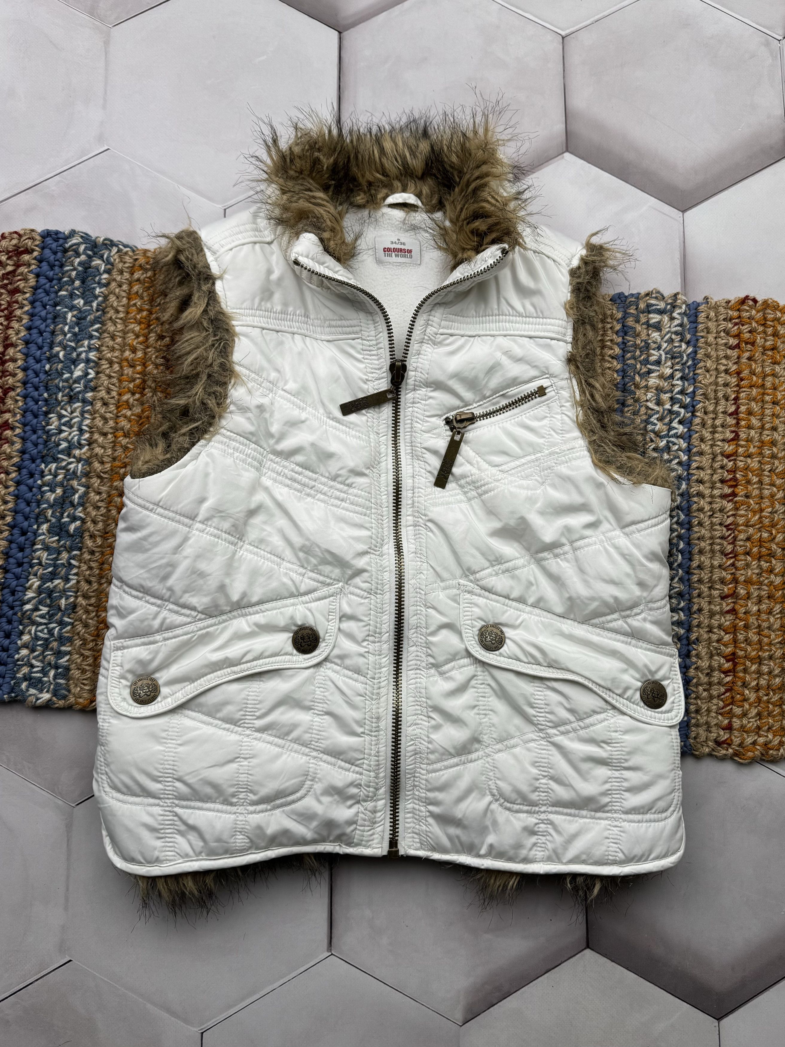 Japanese Brand Vintage Vest With Faux Fur Details (E4) Size S / US 4 / IT 40 - 1 Thumbnail