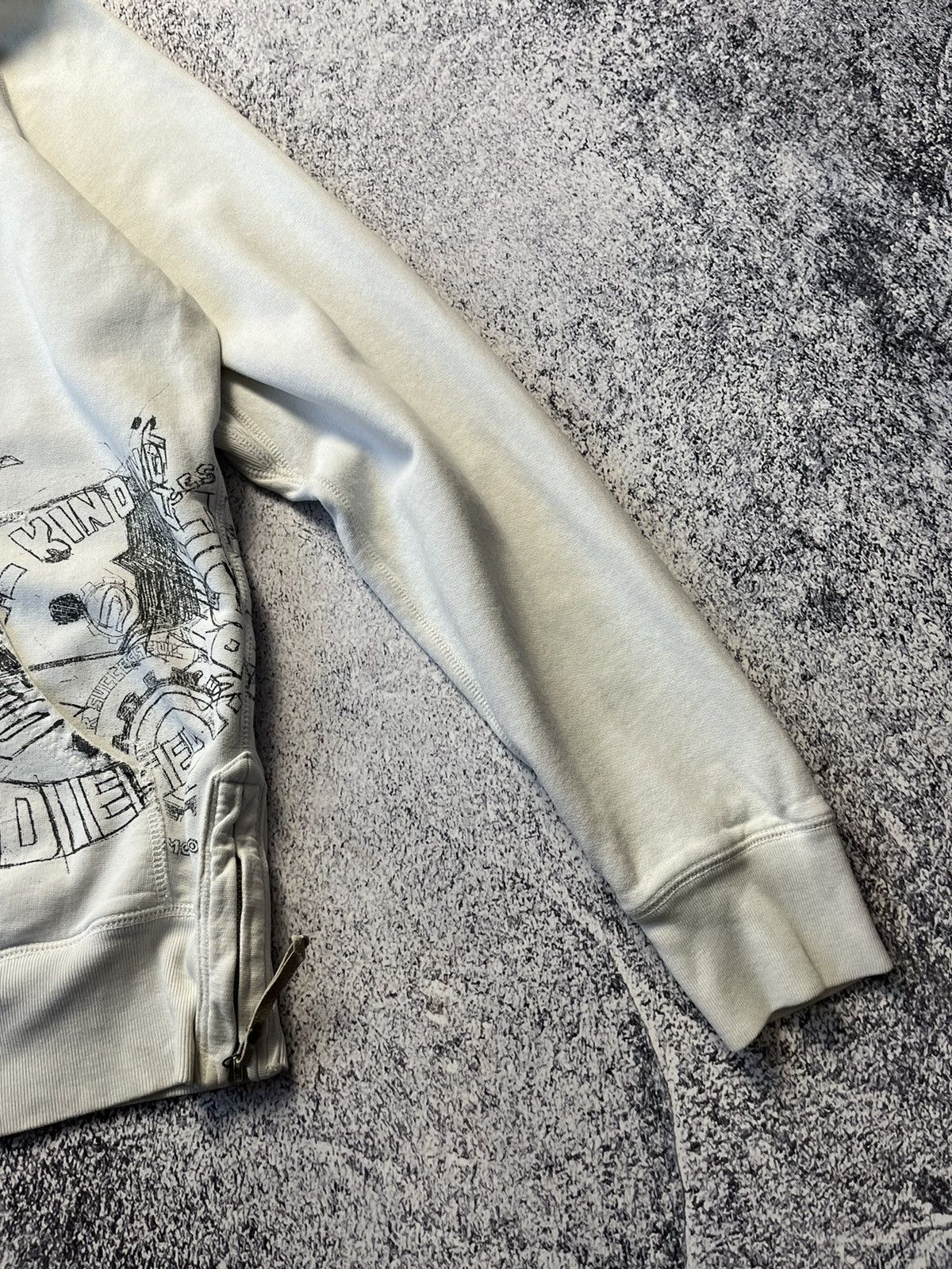 Diesel Rare Vintage Diesel hoodie big logo white Y2K Size US M / EU 48-50 / 2 - 16 Thumbnail