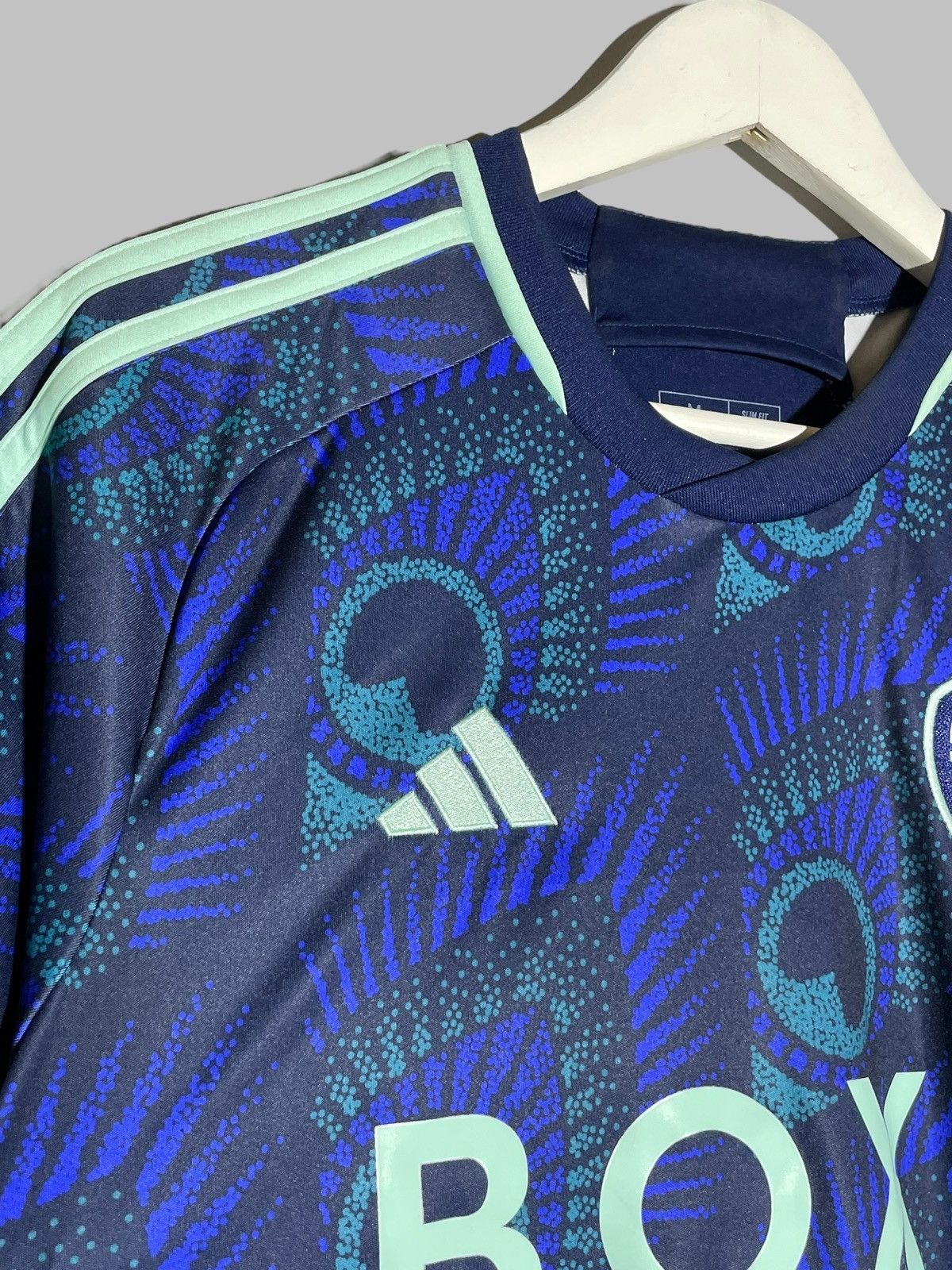 Adidas Leeds United Adidas 2023/24 Away Football Shirt Size US M / EU 48-50 / 2 - 3 Thumbnail