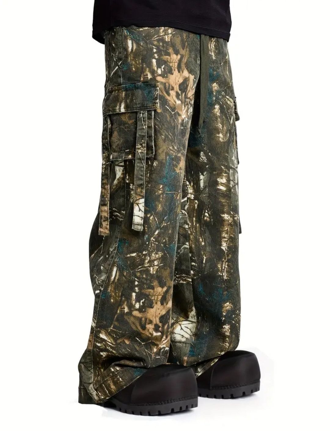 Japanese Brand × Vintage Crazy Jungle Multi Pockets Straight Cargo Jeans Size US 32 / EU 48 - 1 Thumbnail