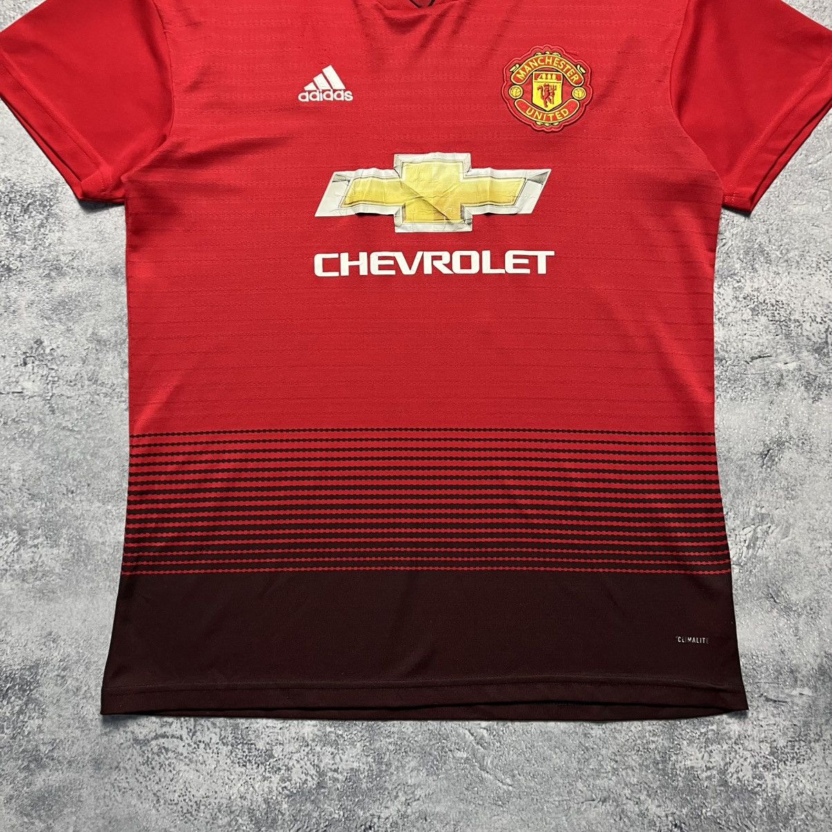 Adidas Vintage Adidas Manchester United 2018/19 Home Soccer Jersey Size US L / EU 52-54 / 3 - 3 Thumbnail
