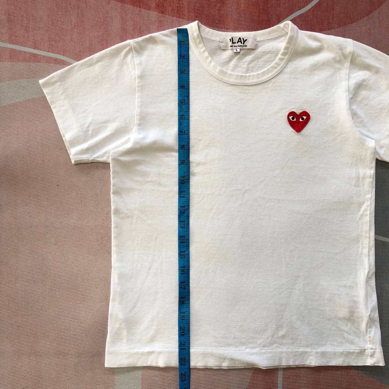 Comme des Garcons PLAY Rare Distressed Comme Des Garcons Play Small Logo Tees Size US XS / EU 42 / 0 - 14 Thumbnail